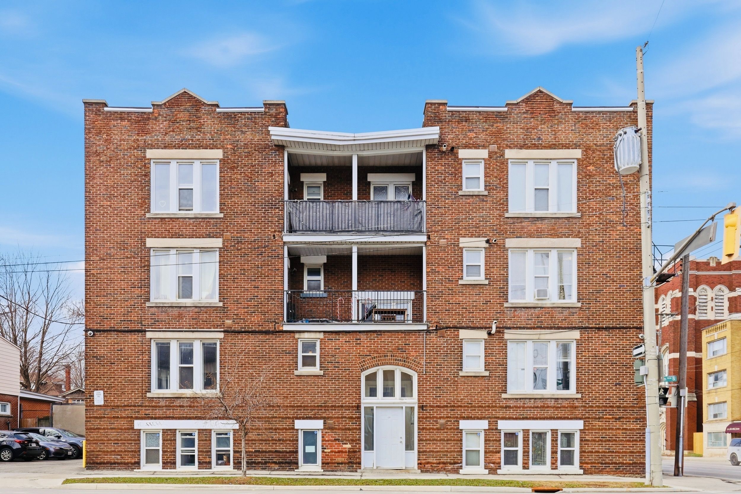 120 Sherman Avenue S 9, Hamilton, On L8m 2p9