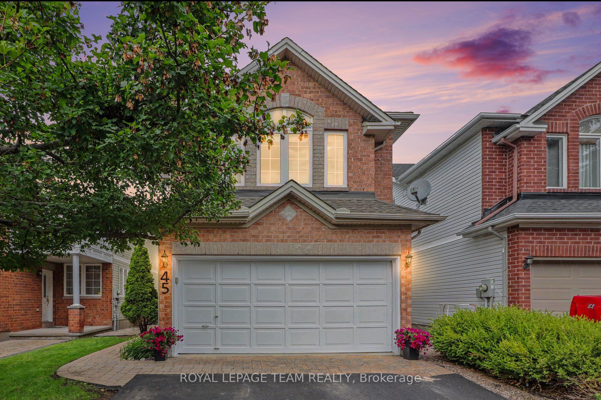 45 Coleridge Street, Carlington - Central Park, On K2c 4g2