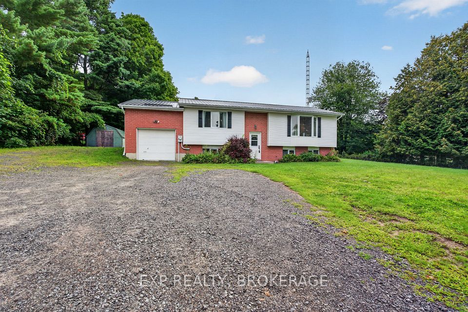 9009 Perth Road, Rideau Lakes, On K0g 1x0
