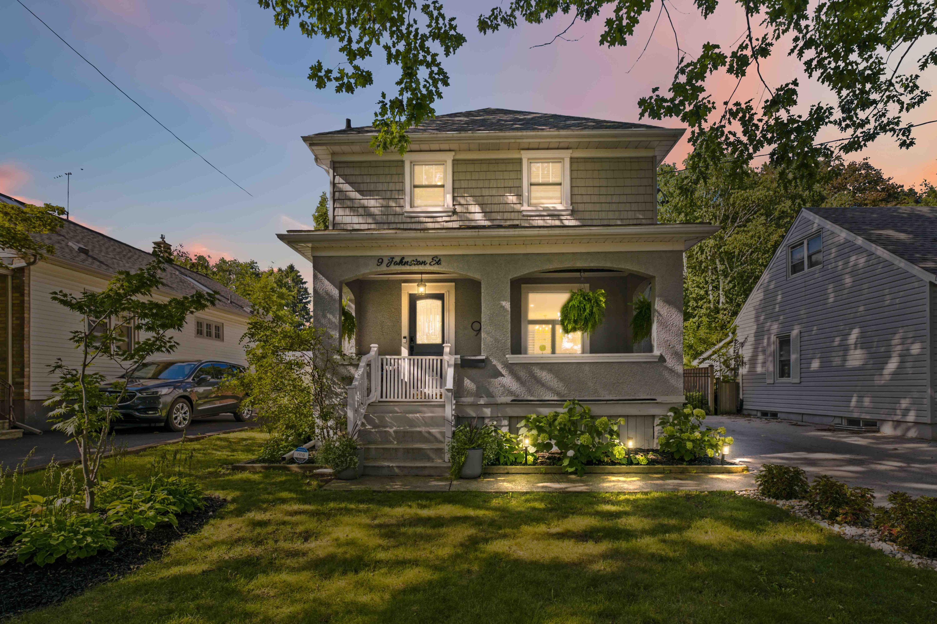 9 Johnston Street, St. Catharines, On K2n 5k5