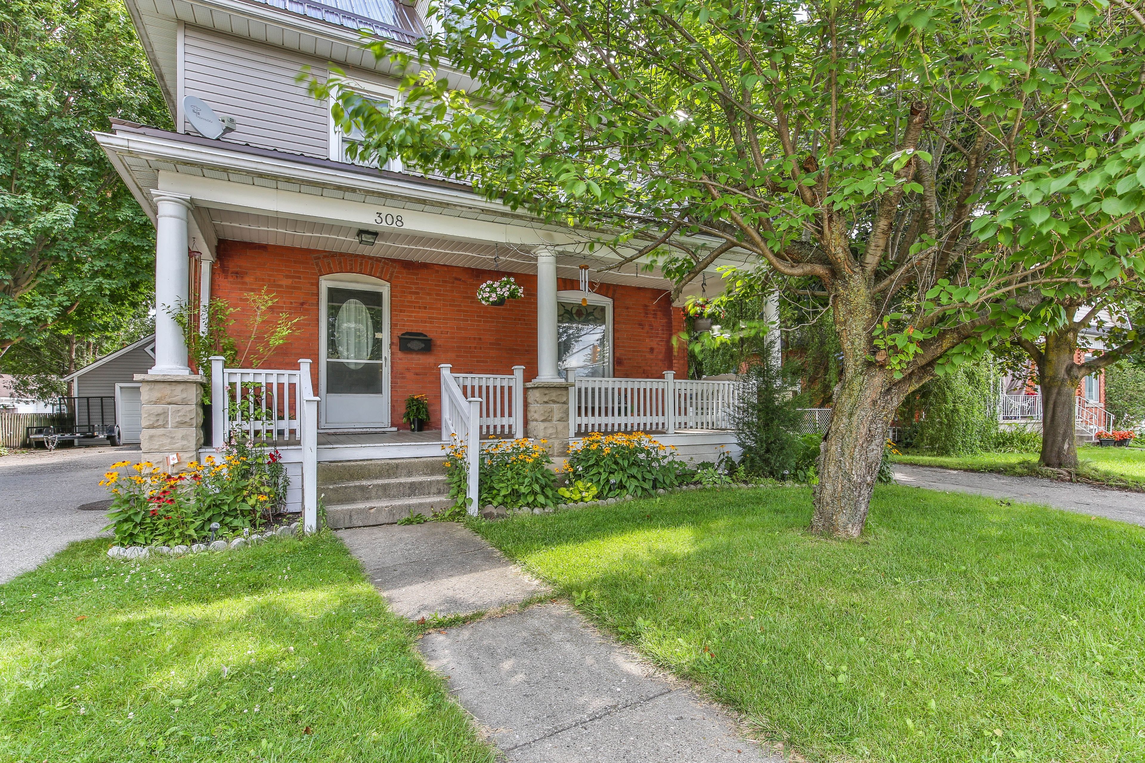 308 Broadway Street, Tillsonburg, On N4g 3s1