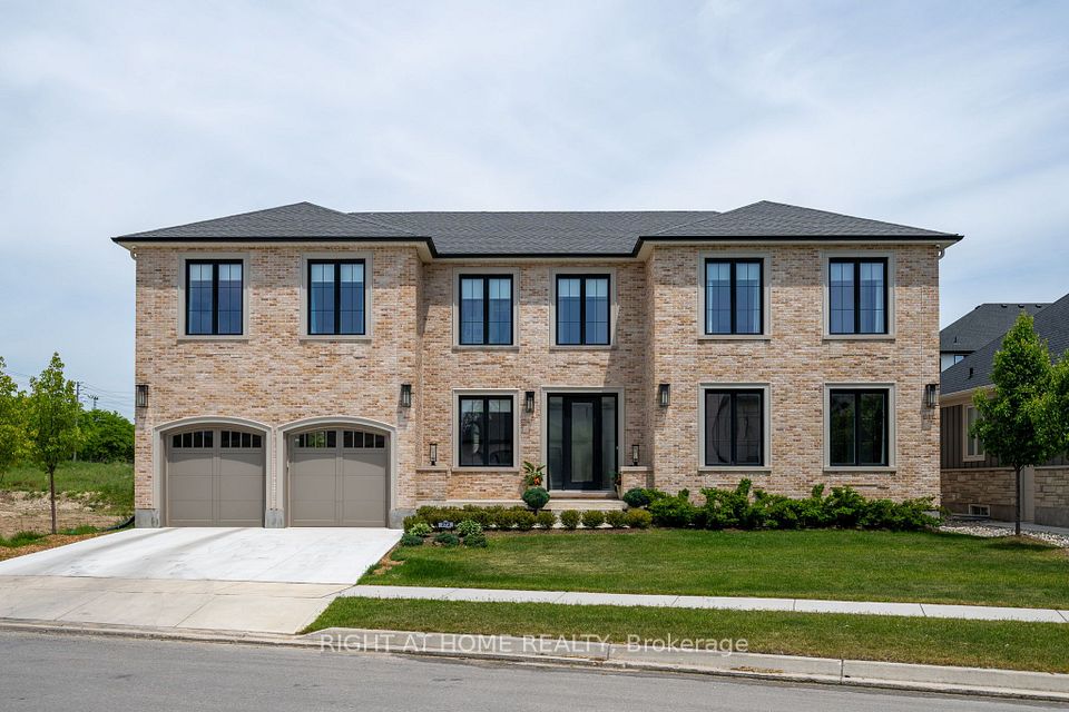 372 Manhattan Drive, London South, On N6k 0l5