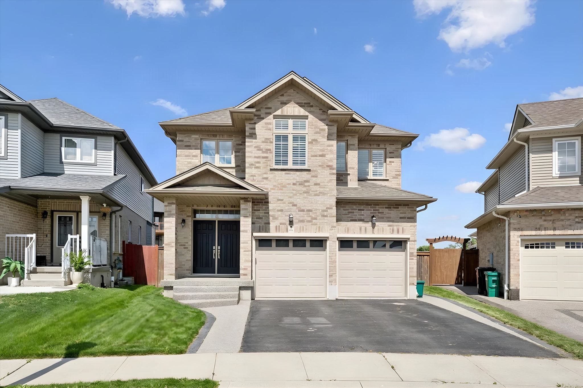 941 Eden Oak Court, Kitchener, On N2a 0h4