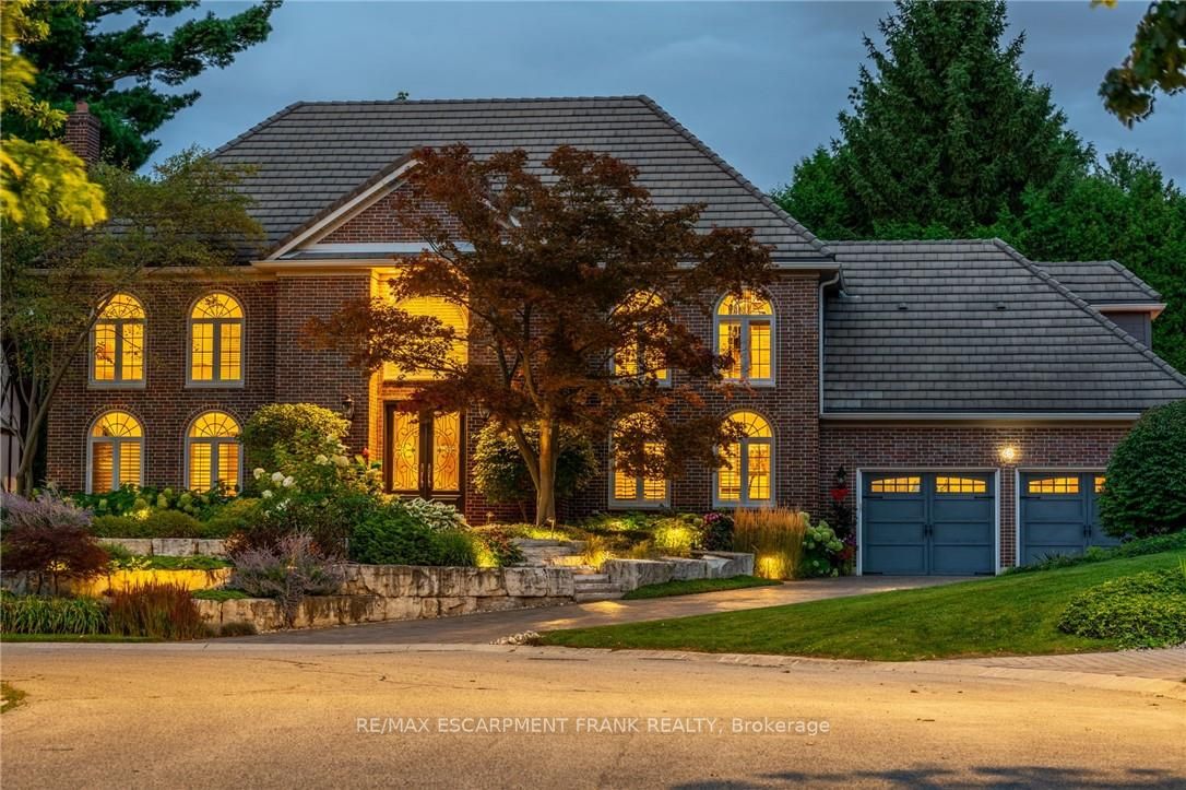 45 Peppertree Crescent, Hamilton, On L9g 4l8