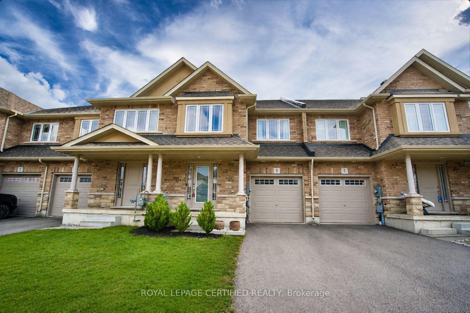 5 Bethune Avenue, Hamilton, On L0r 1p0