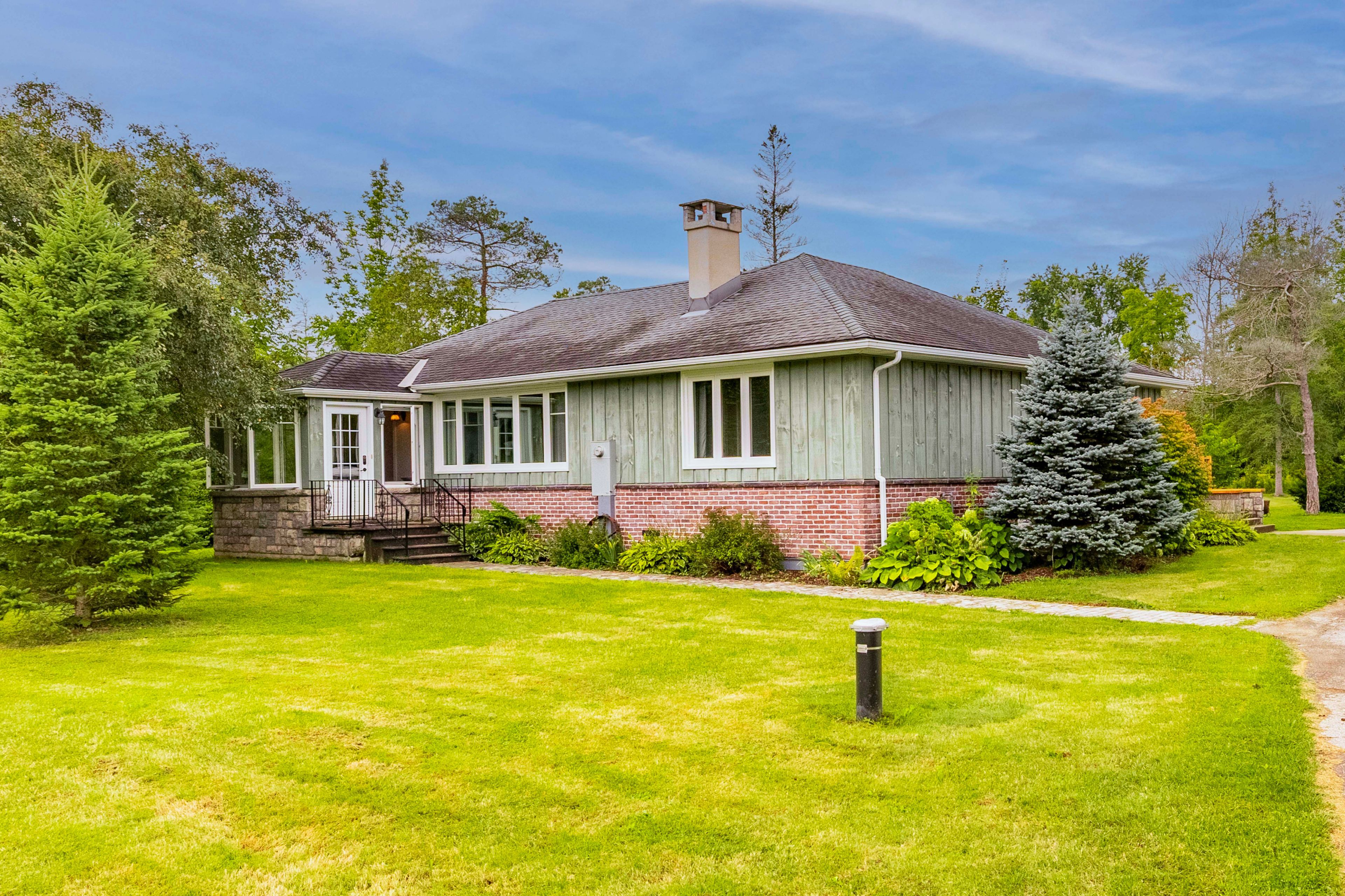827 13th Street W, Georgian Bluffs, On N4k 6v5