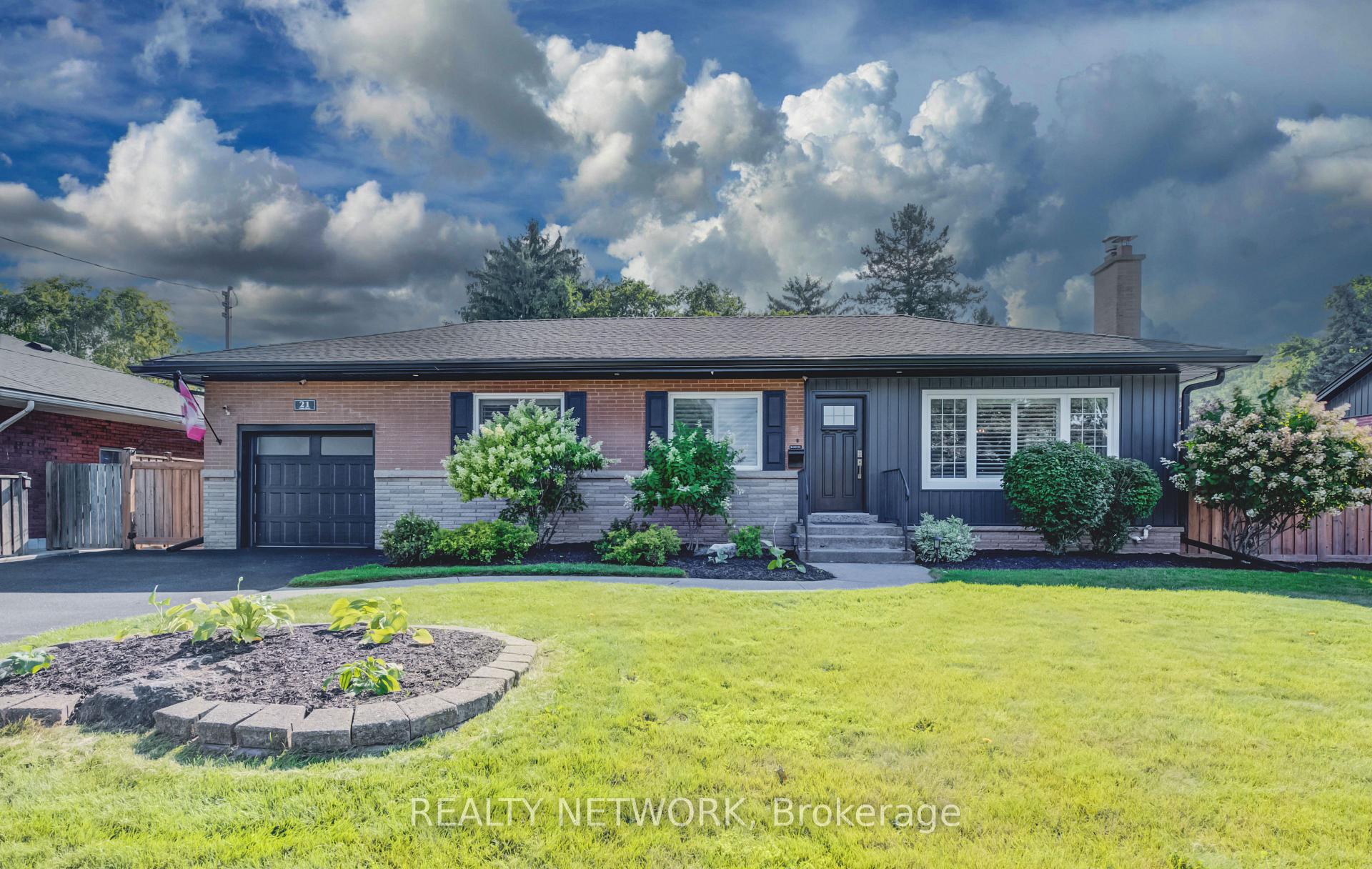 21 Loma Drive, Hamilton, On L8g 2w6