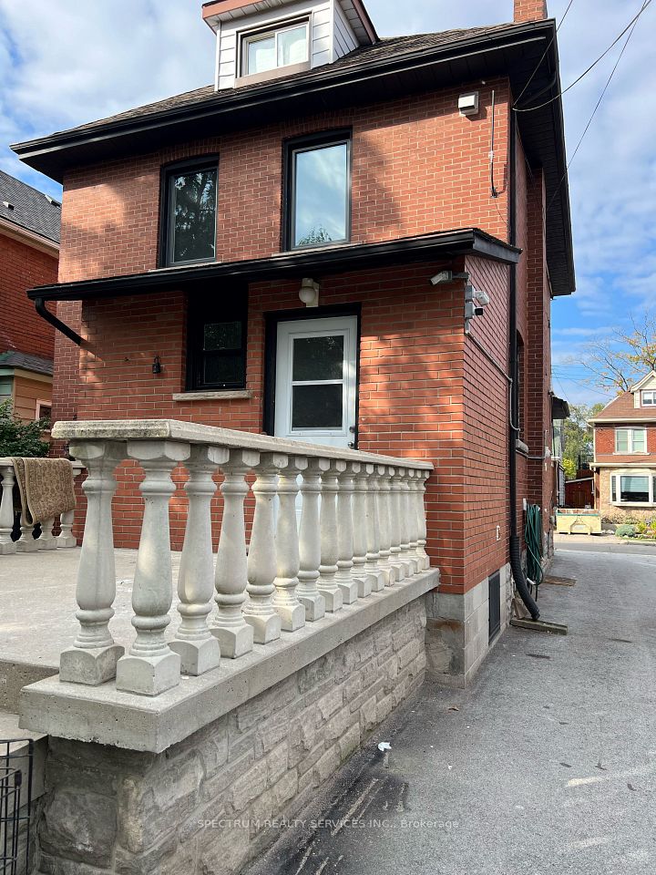 161 Rothsay Avenue, Hamilton, On L8m 3g5