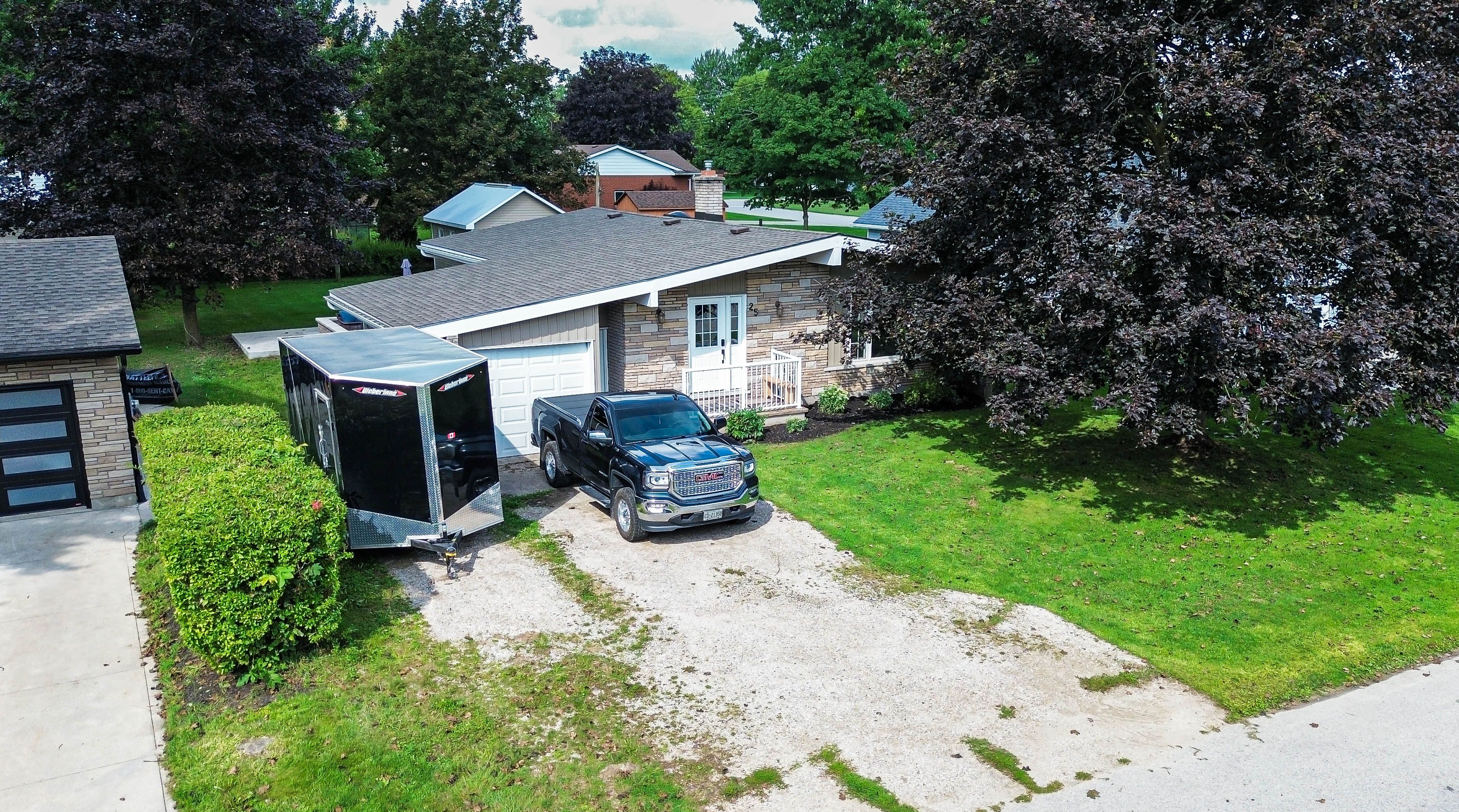 25 Thomas Street, South Bruce, On N0g 2s0