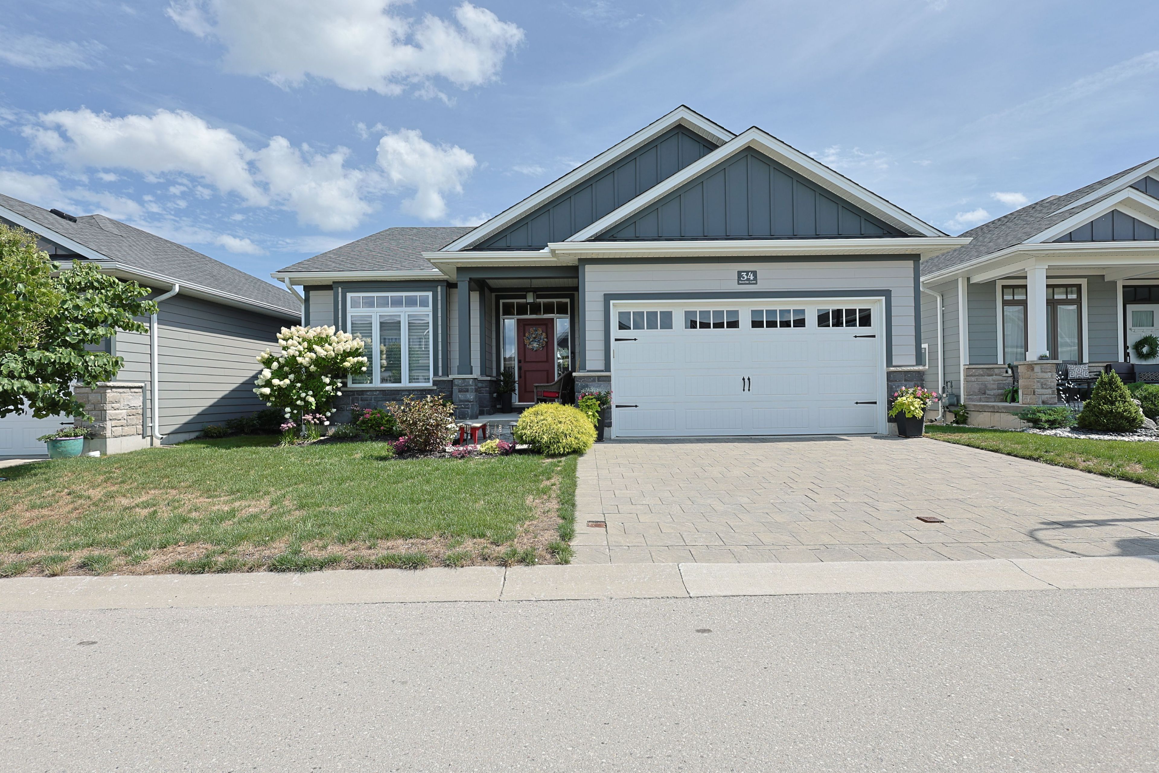 34 Sunrise Lane, Lambton Shores, On N0m 1t0