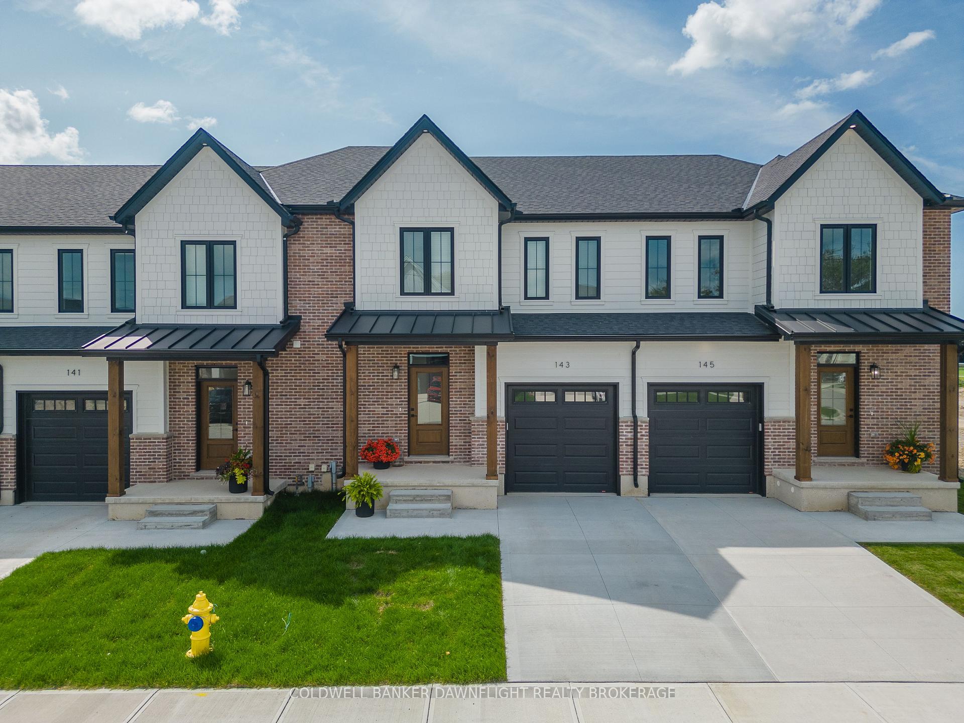 147 Scotts Drive 11, Lucan Biddulph, On N0m 2j0