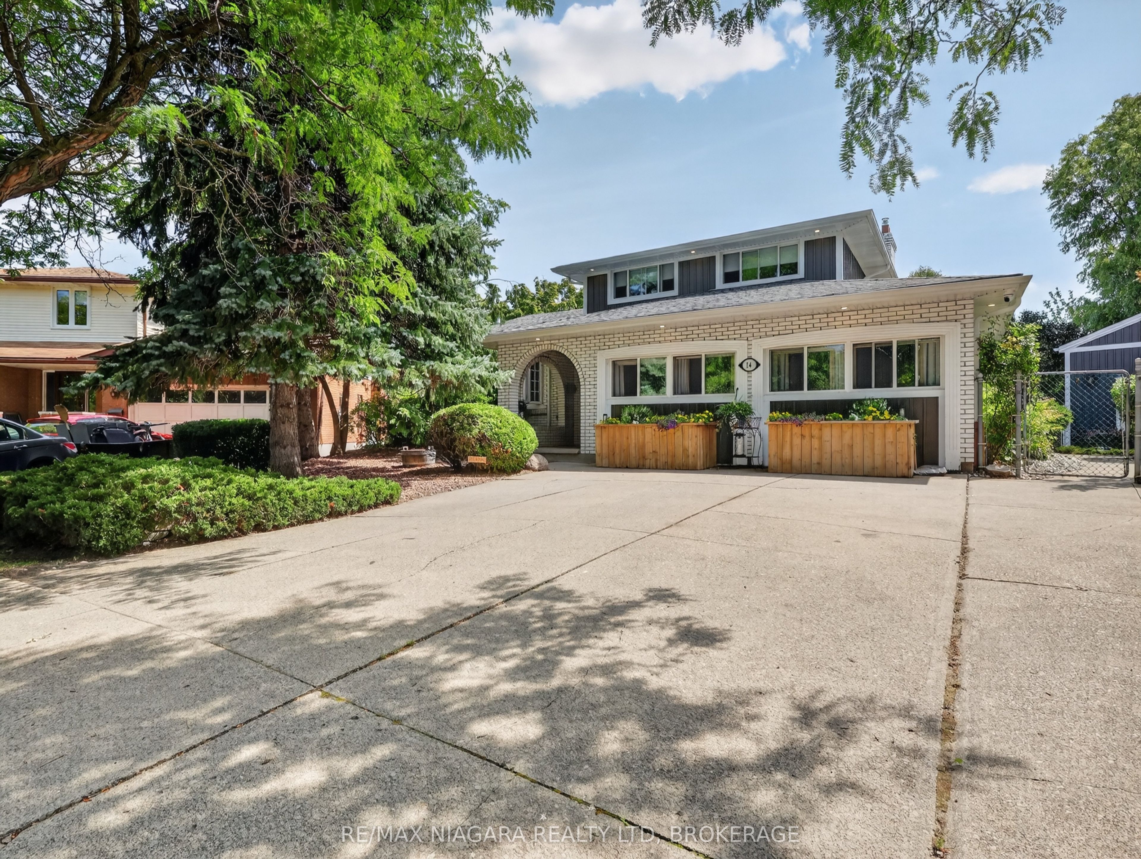 14 Fairlawn Court, St. Catharines, On L2m 7k4