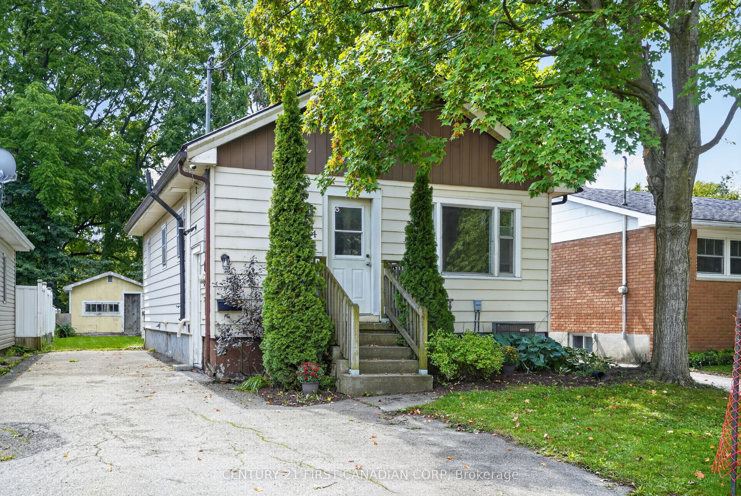 244 Edinburgh Street, London North, On N6h 1m3