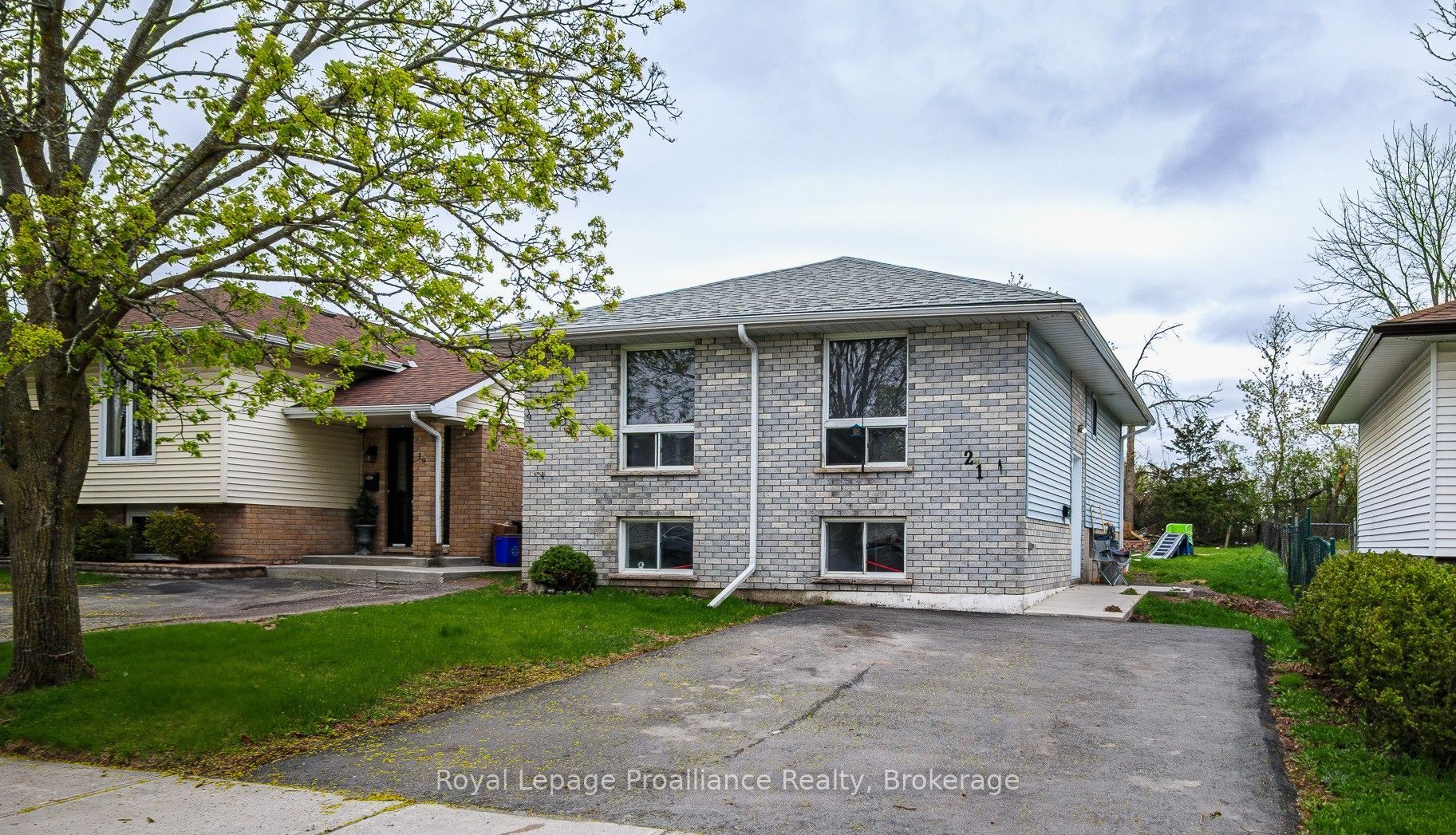 21 Pepper Avenue, Belleville, On K8p 4r2