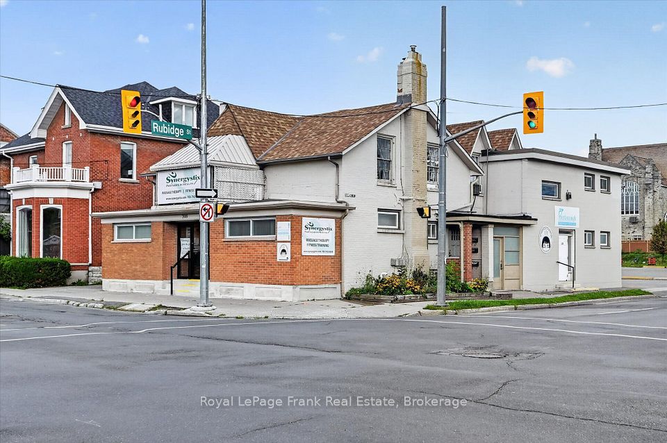308 Charlotte Street, Peterborough, On K9j 2v7