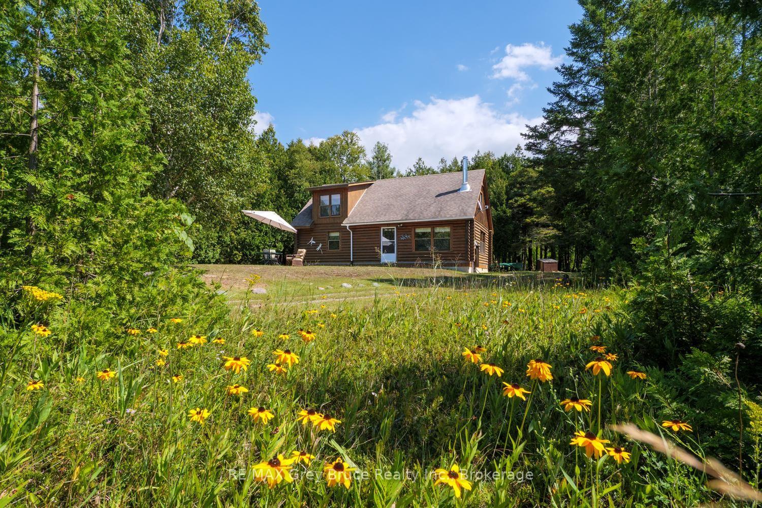 281 Shoreline Avenue, South Bruce Peninsula, On N0h 2t0