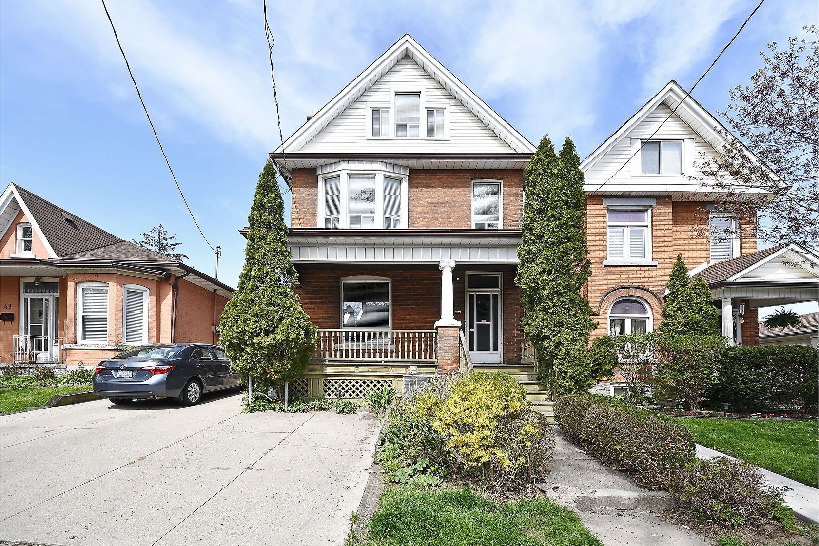 47 Emerald Street N Upper, Hamilton, On L8l 5k2
