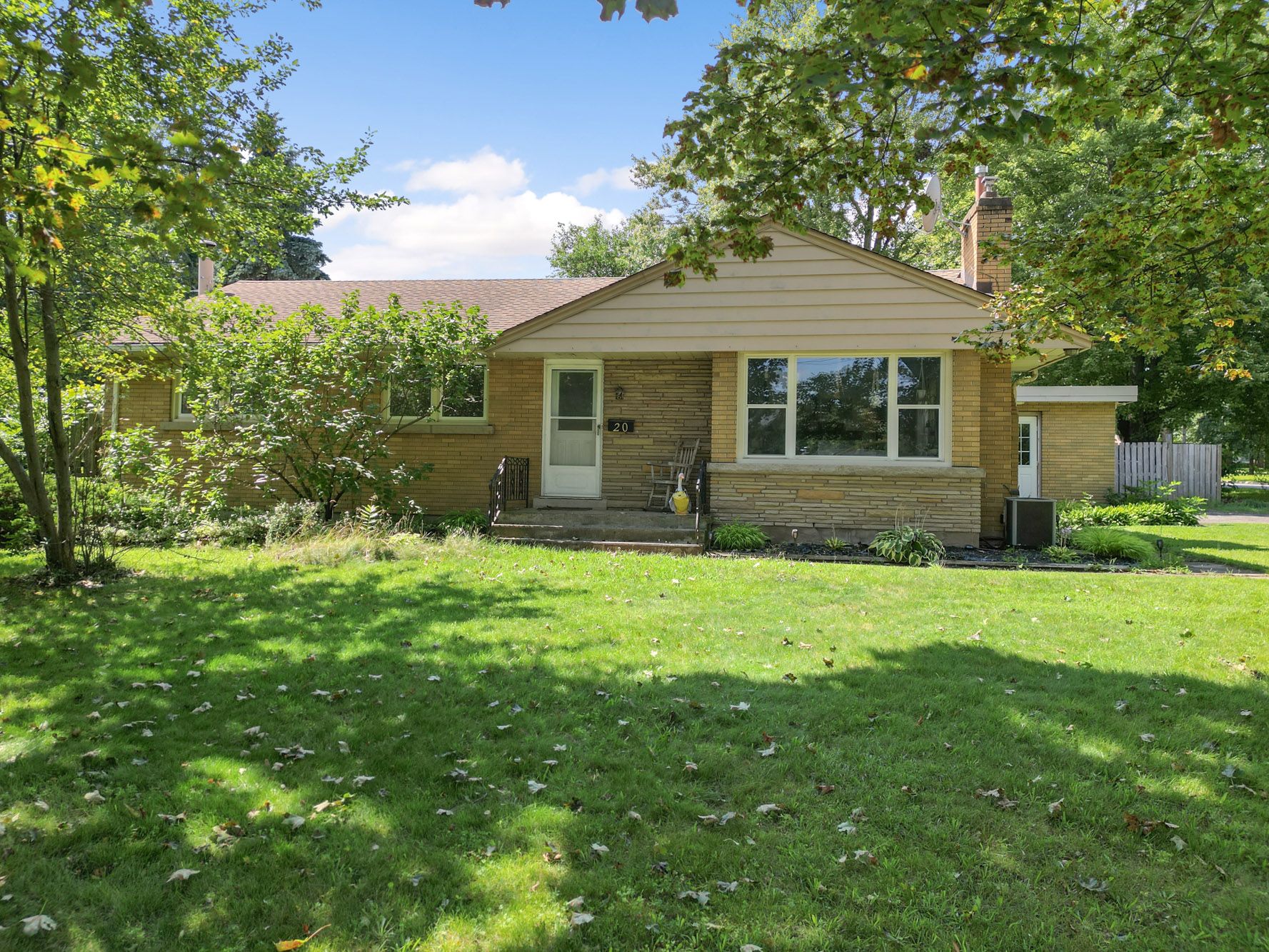 20 Alan Crescent, Pelham, On L0s 1e0