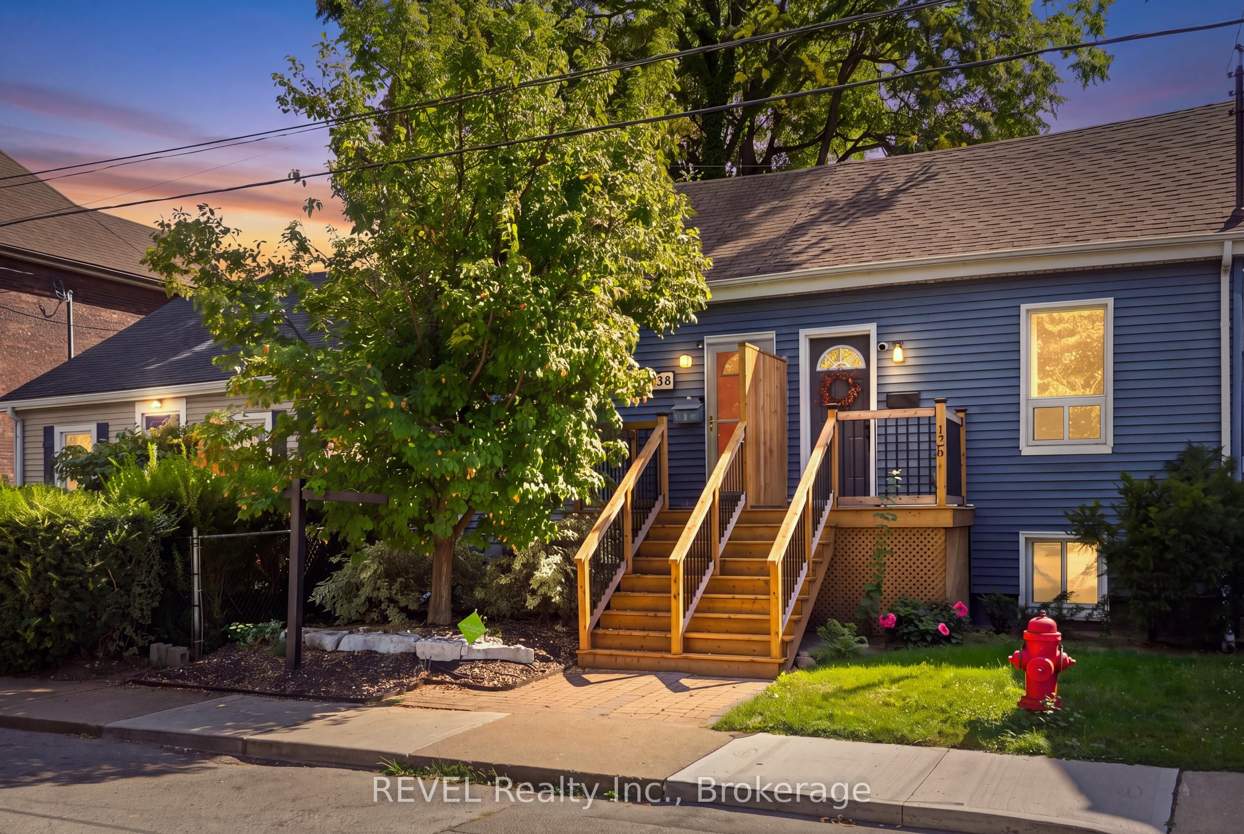 128 Robert Street, Hamilton, On L8l 2p6