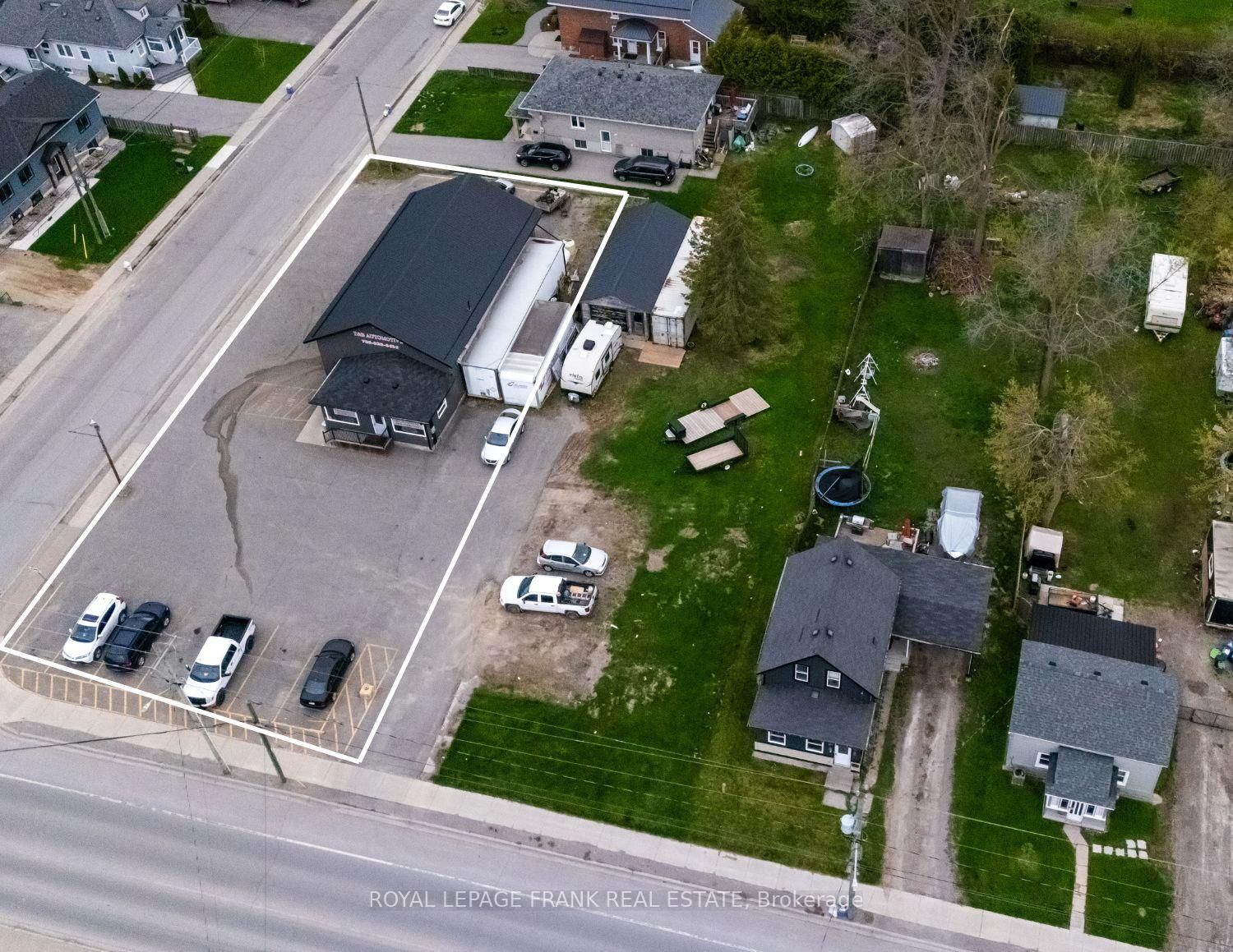 118 Queen Street, Kawartha Lakes, On K9v 1g9