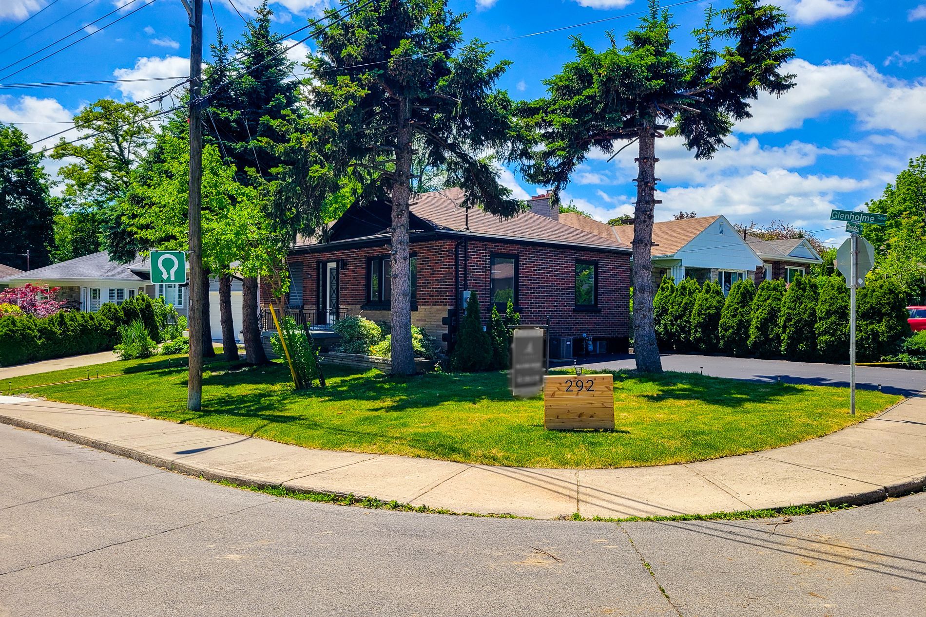 292 Glenholme Avenue, Hamilton, On L8k 3m3