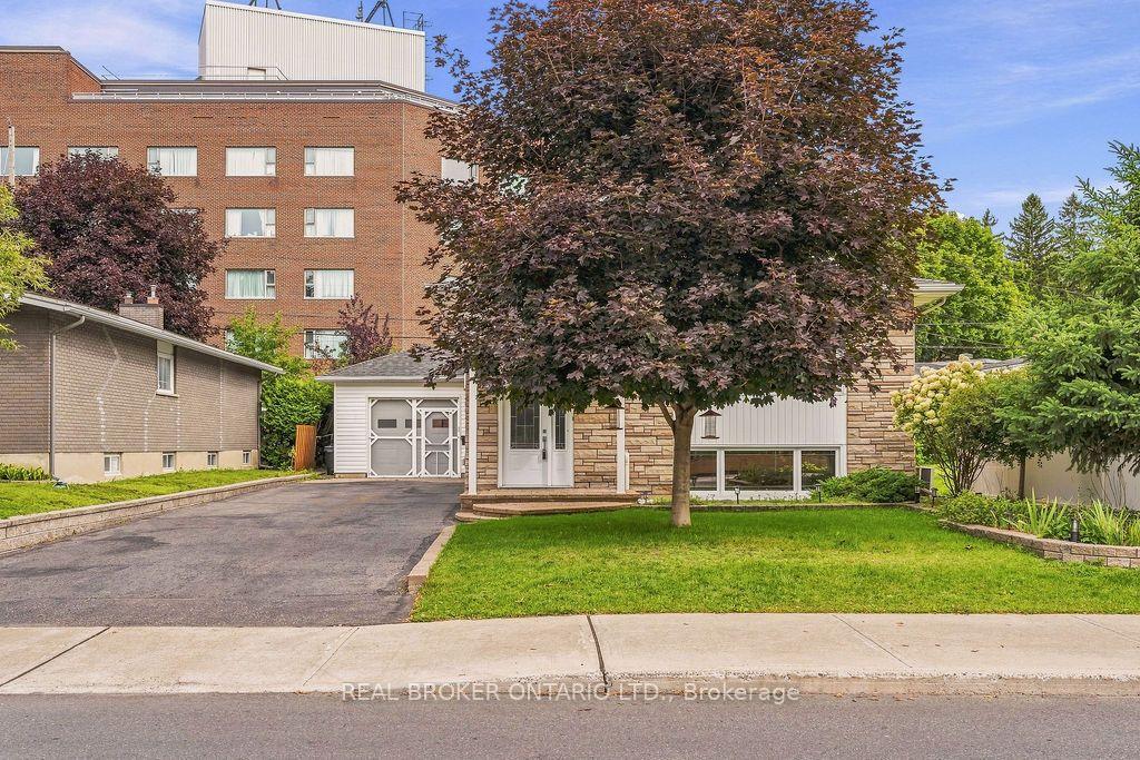 257 Lavergne Street, Vanier And Kingsview Park, On K1l 5e4