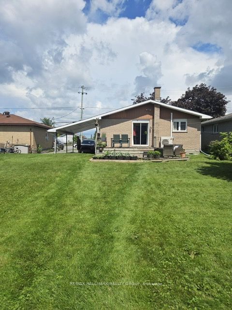 677 W Principale Street W Basement, Casselman, On K0a 1m0
