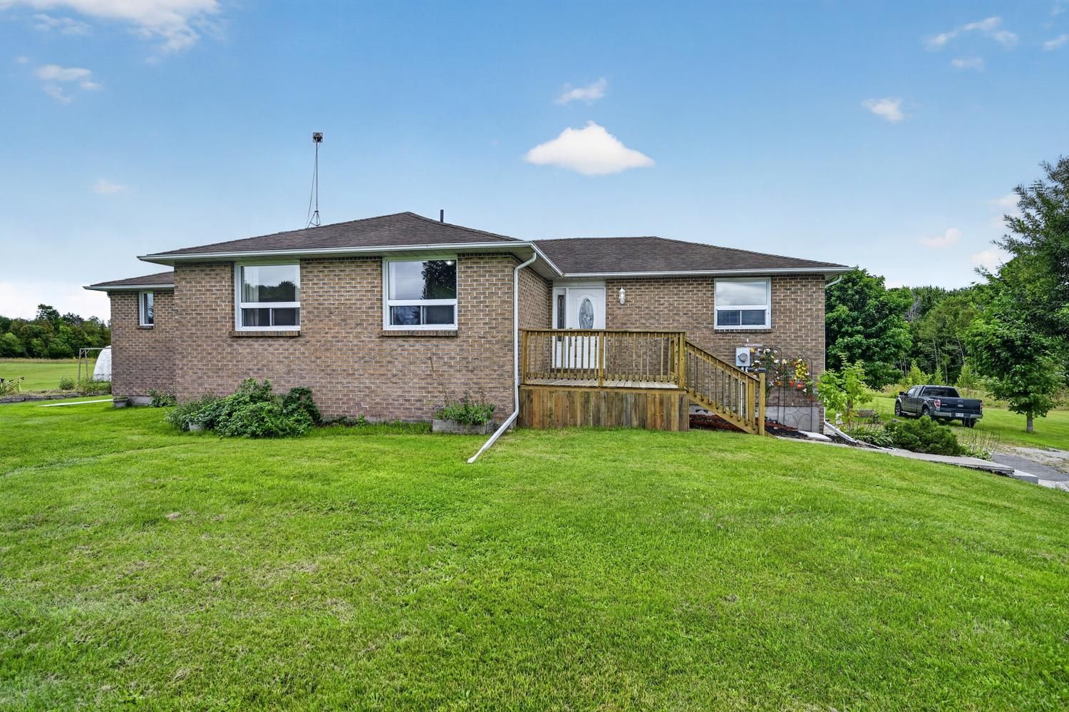 123 Hard Island Road, Athens, On K0e 1b0