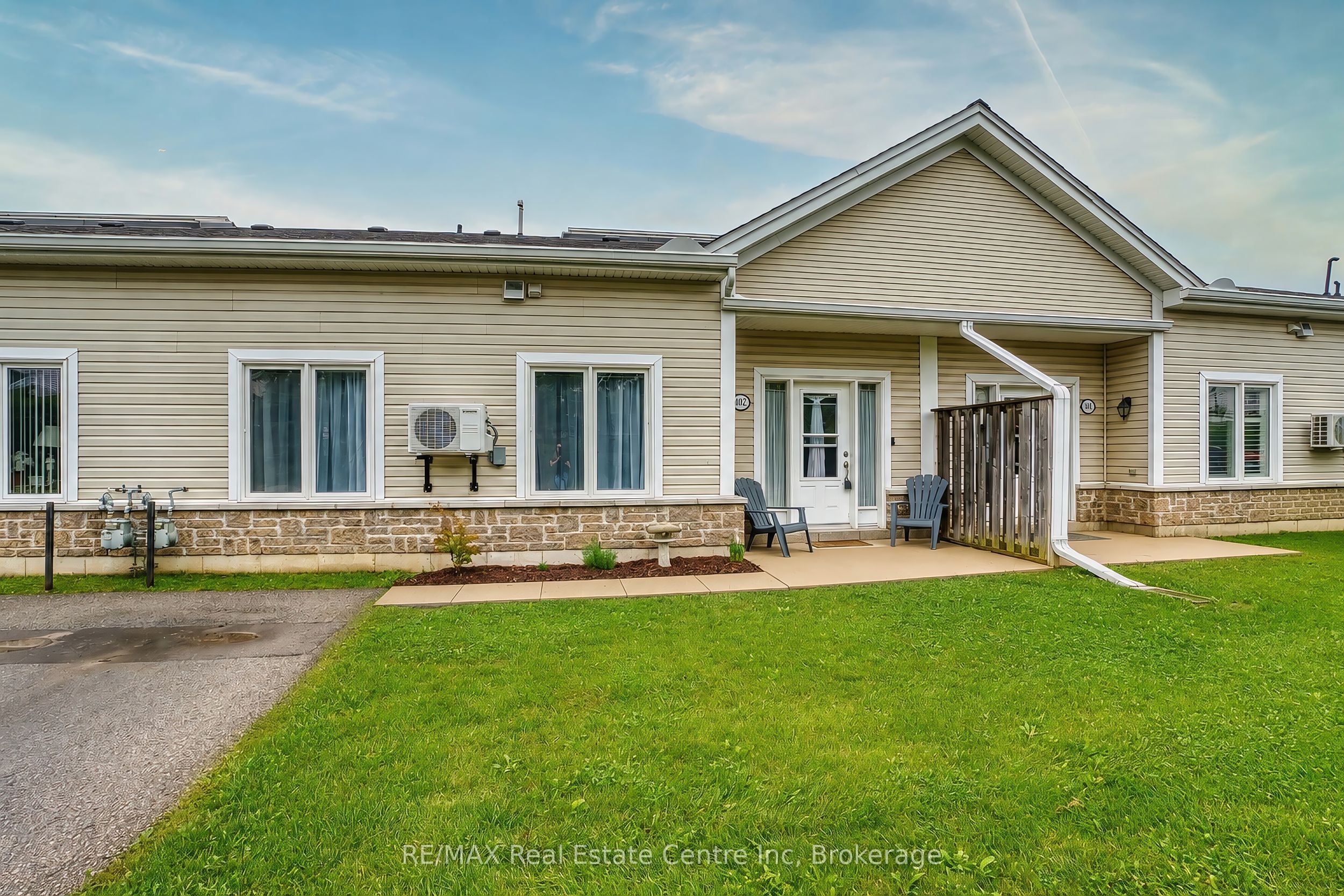 760 Woodhill Drive 102, Centre Wellington, On N1m 3w5