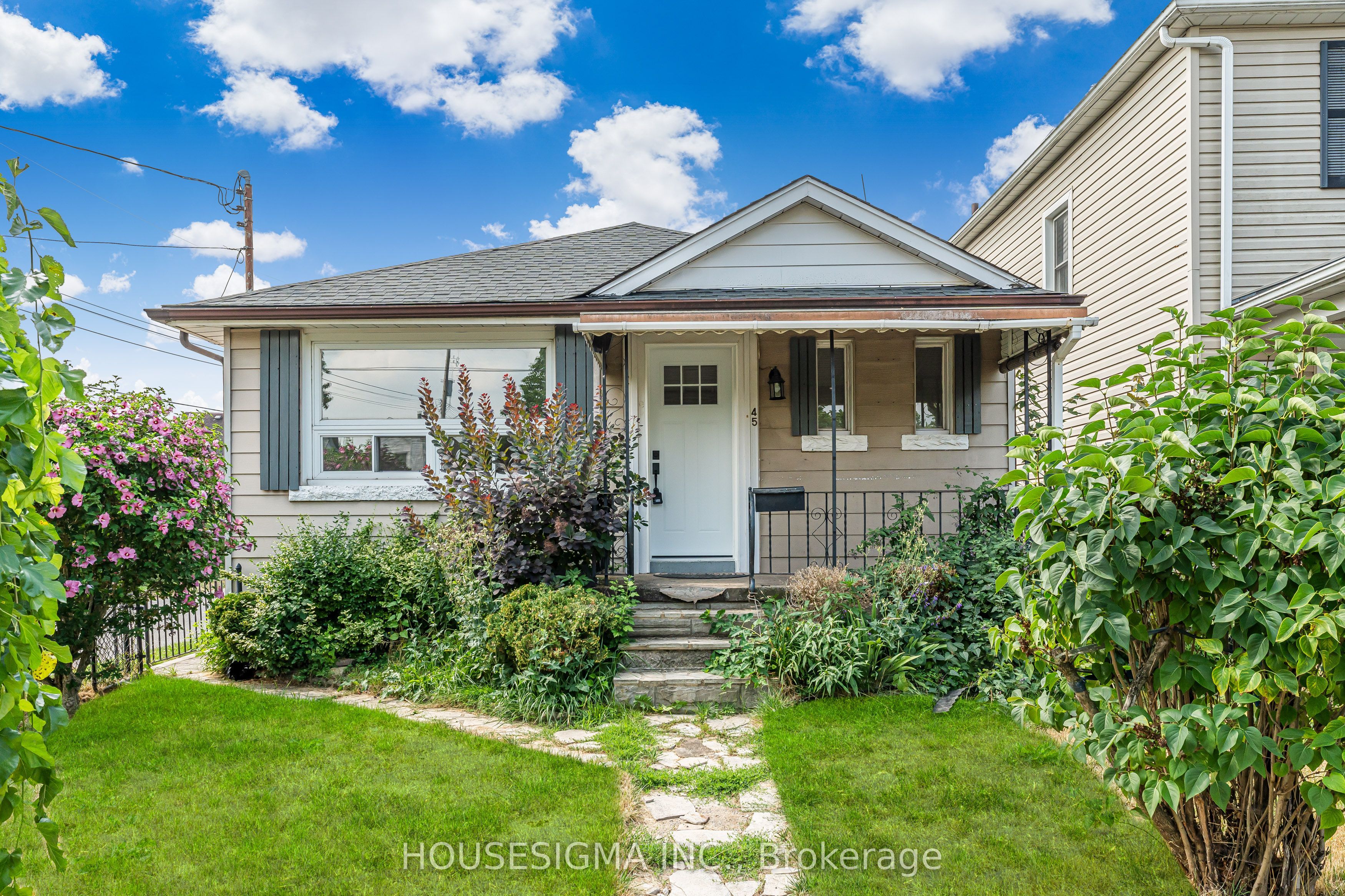 45 Albert Street, Welland, On L3b 4l1