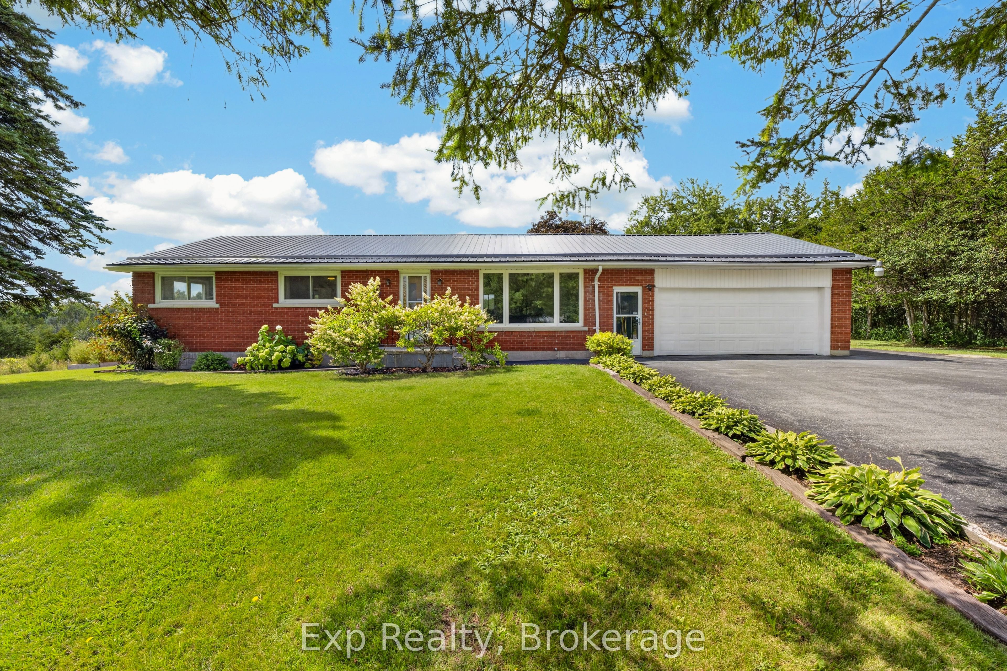 894 County Rd 41 Road, Greater Napanee, On K7r 3l2