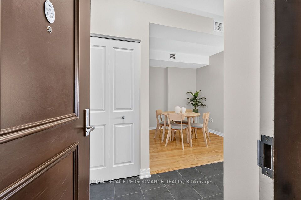 90 Landry Street 1606, Vanier And Kingsview Park, On K1l 0a9