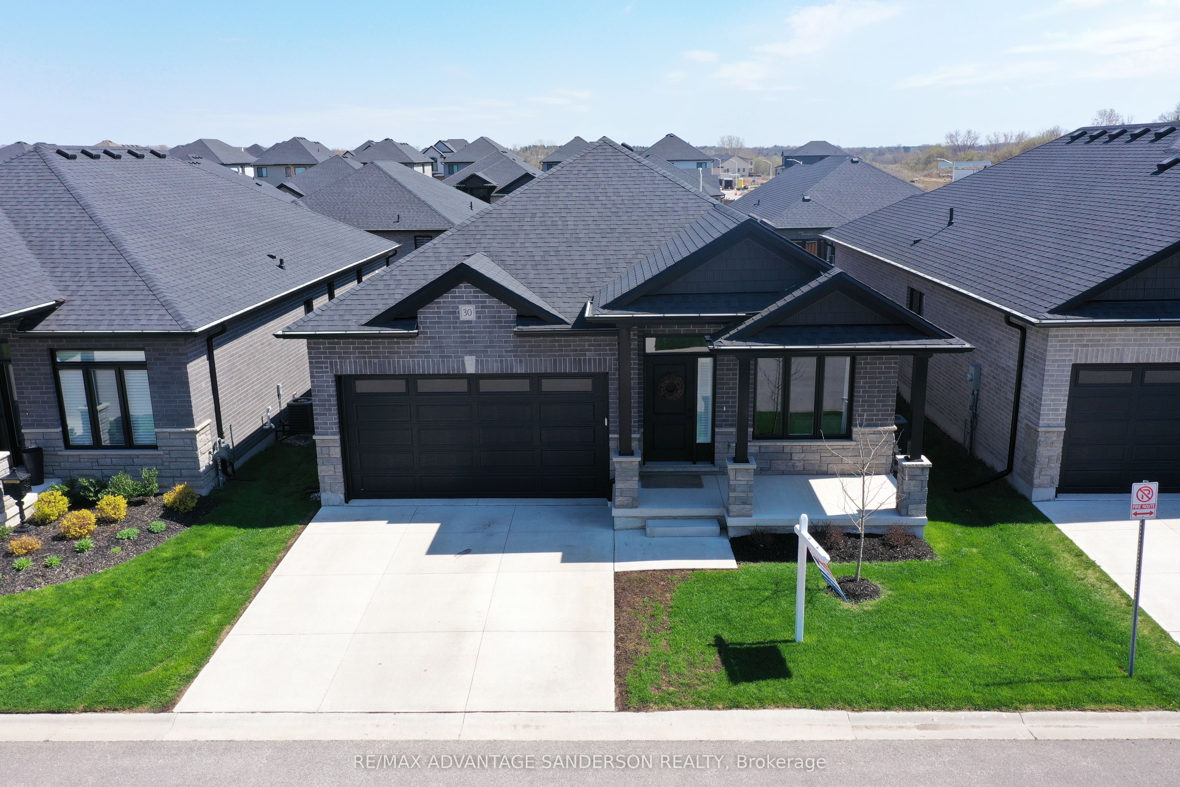 383 Daventry Way 26, Middlesex Centre, On N0l 1r0
