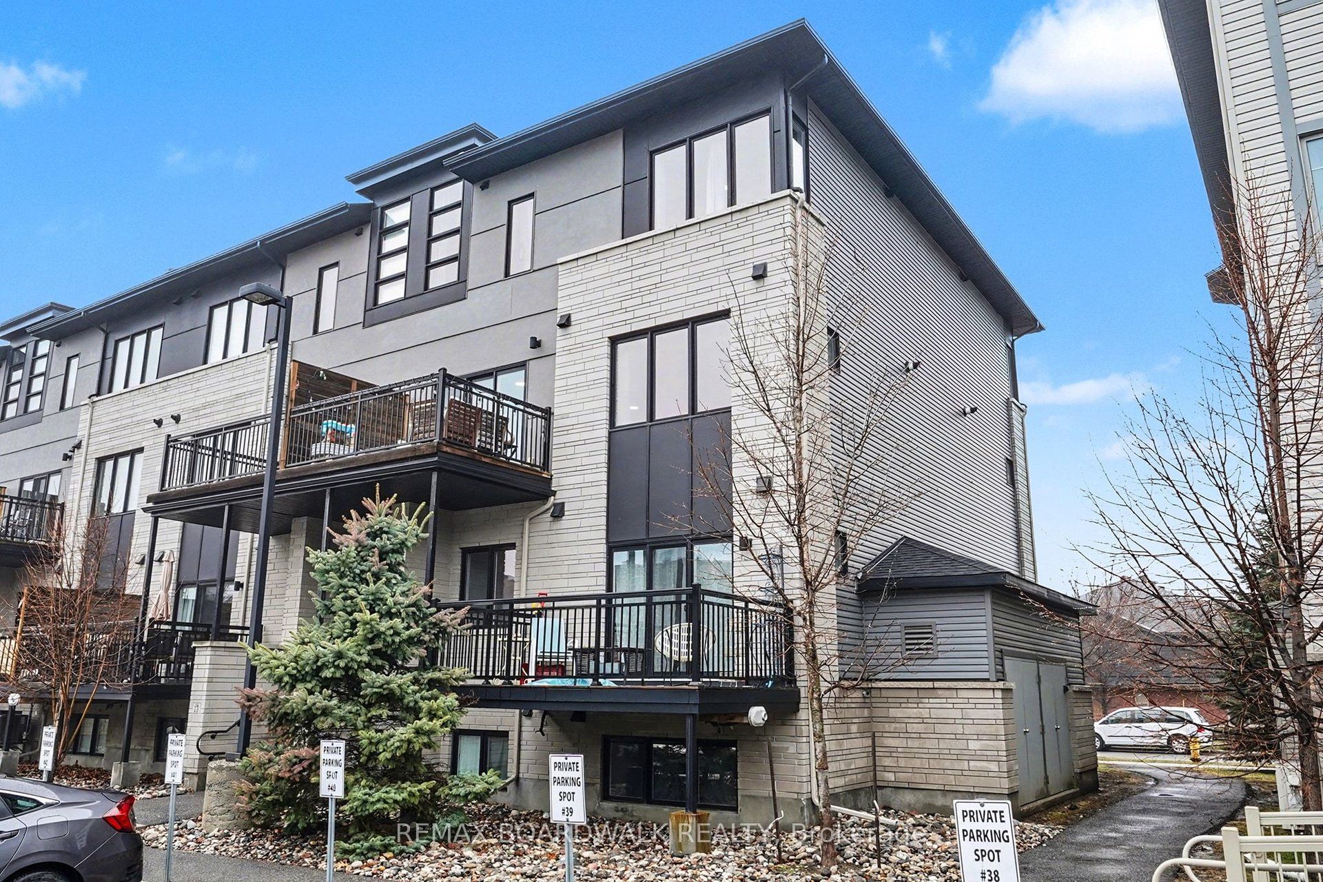454 Via Verona Street 36, Barrhaven, On K2j 6b3