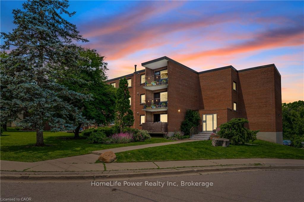 4 Avalon Place 303, Kitchener, On N2m 4n6