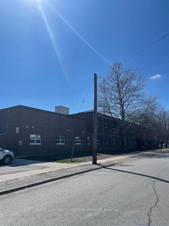 50 Scott Street 121, St. Thomas, On N5p 1k6