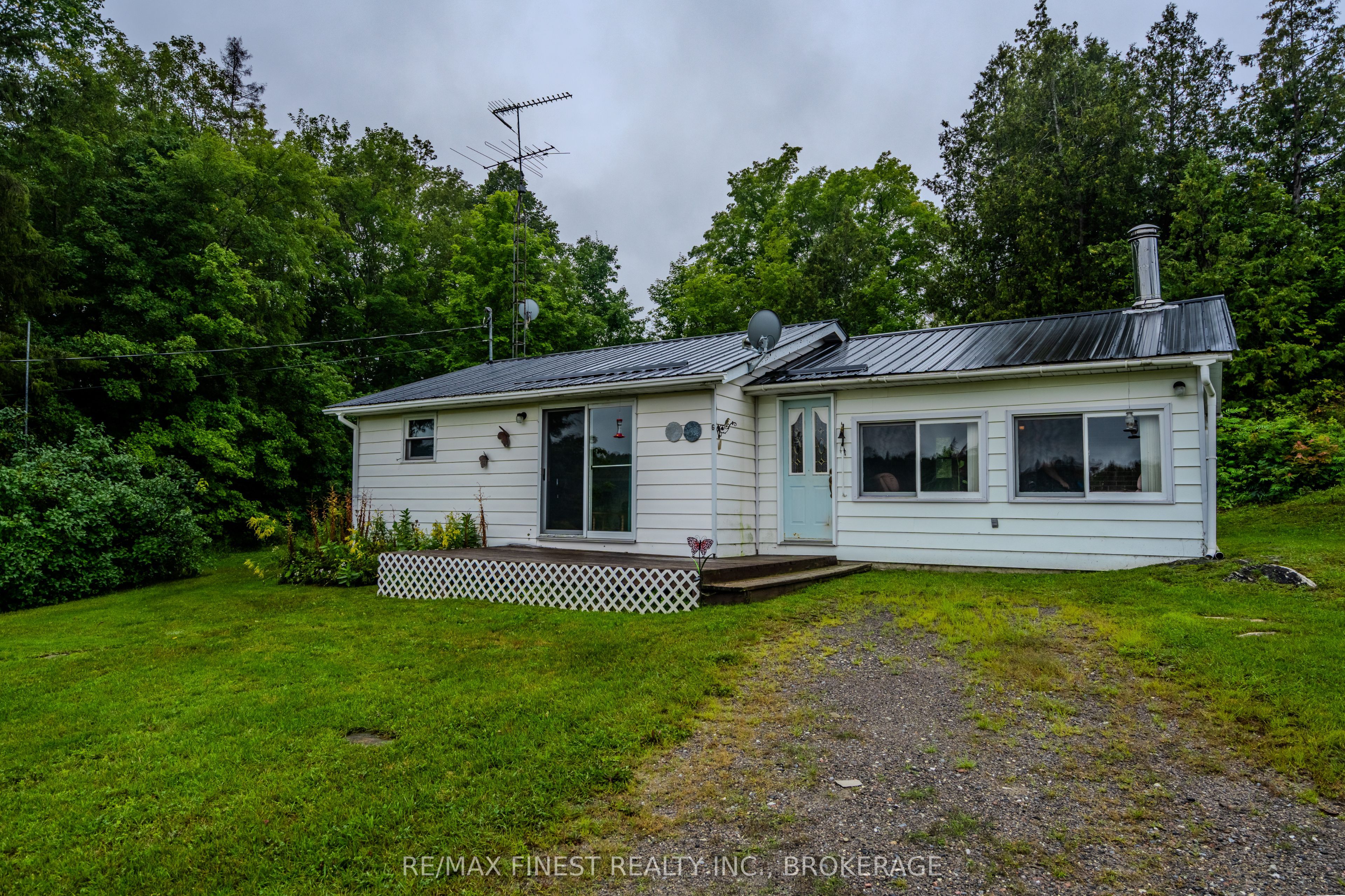 1177 Mountain Road, Frontenac, On K0h 2m0