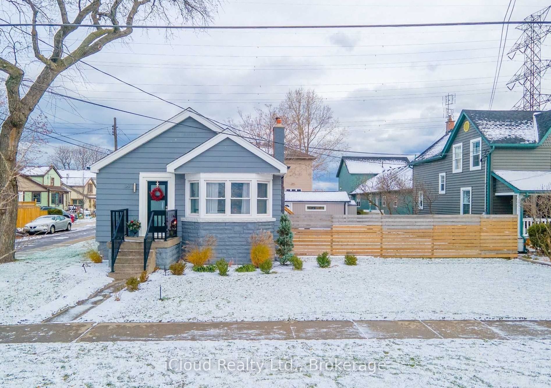 361 Beach Boulevard W Main, Hamilton, On L8h 6w4