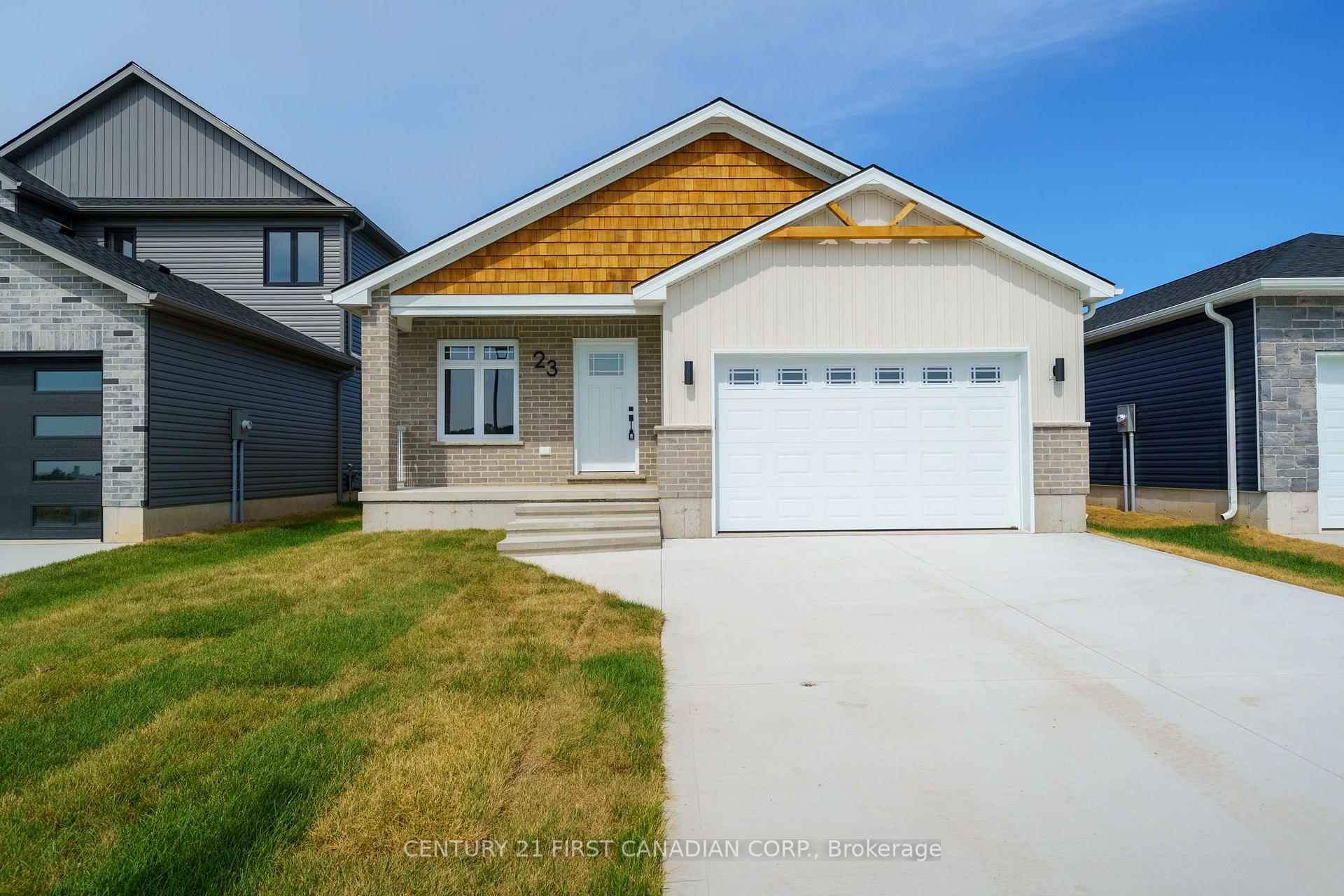 107 Victoria Avenue E, South Huron, On N0m 1m0