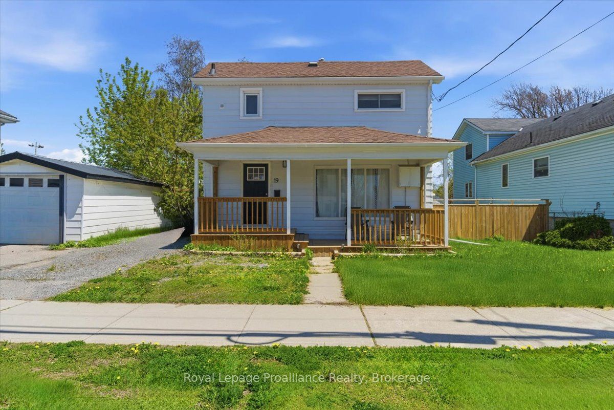 19 Boswell Street, Belleville, On K8p 3k7