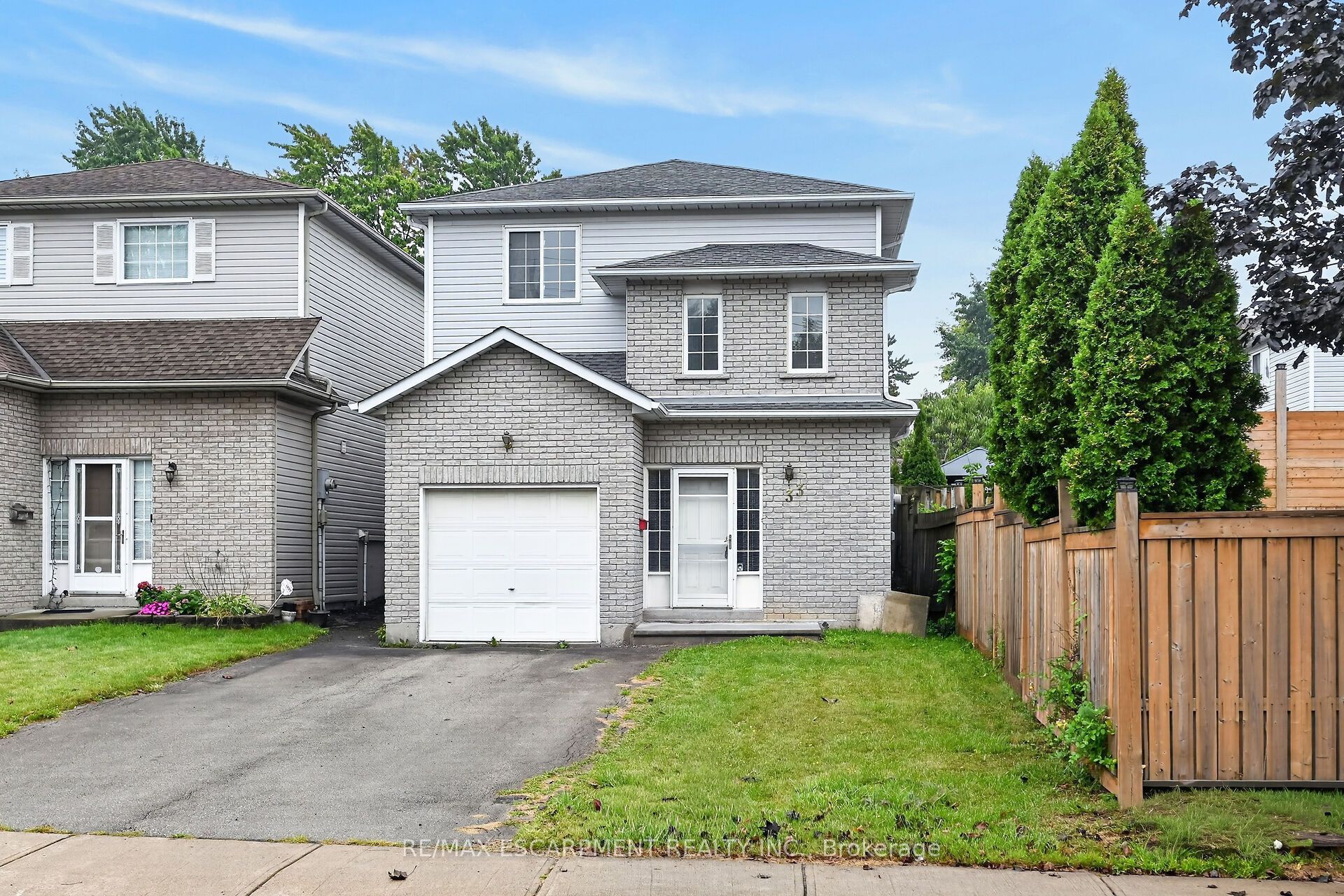 33 Brantdale Avenue, Hamilton, On L9c 1b6