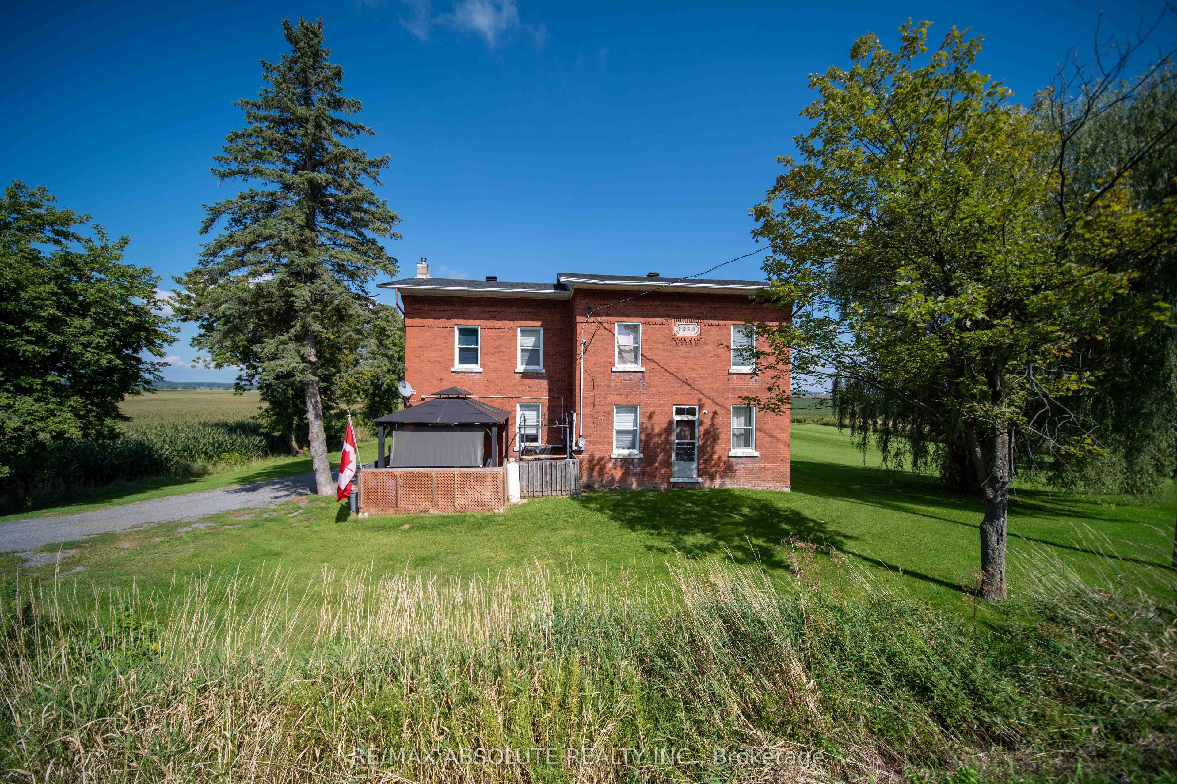 2671 Champlain Street, Clarence-Rockland, On K0a 1n0