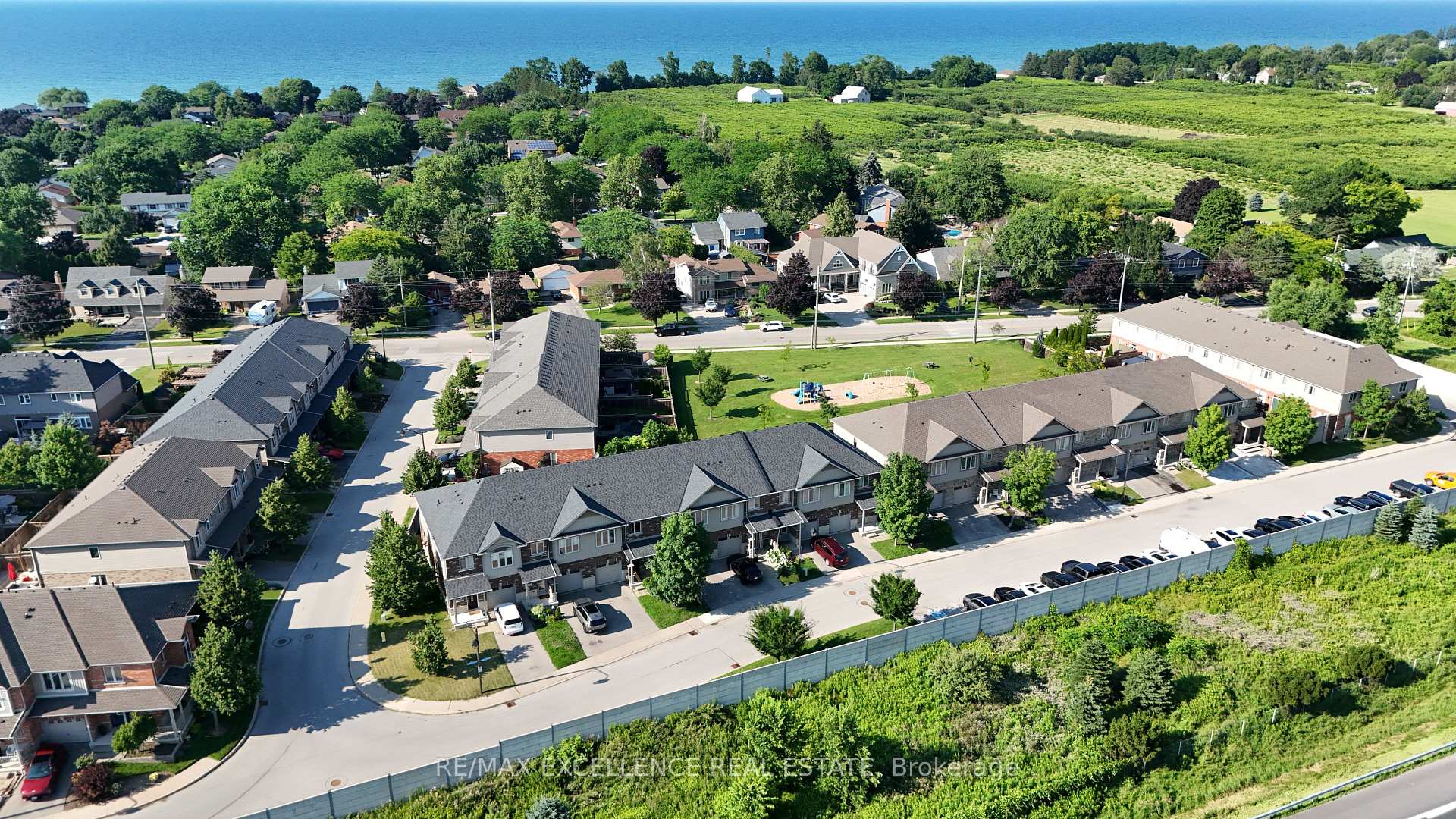 380 Lake Street 39, Grimsby, On L3m 0e8
