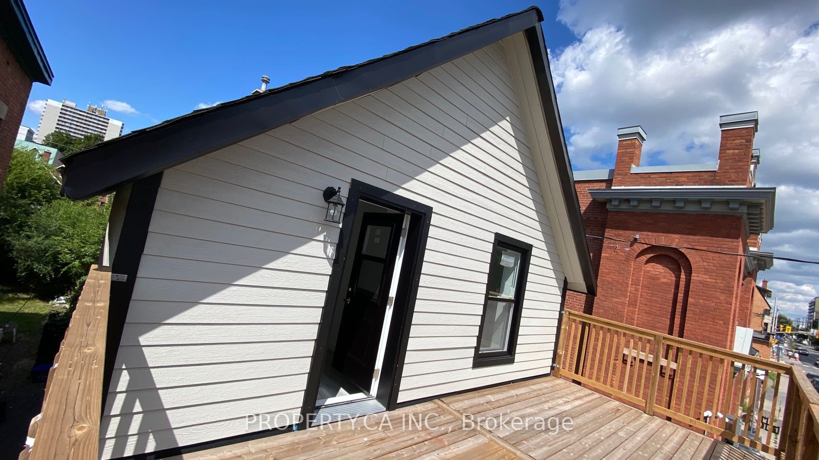 395 Gladstone Avenue A, Ottawa Centre, On K2p 0y9