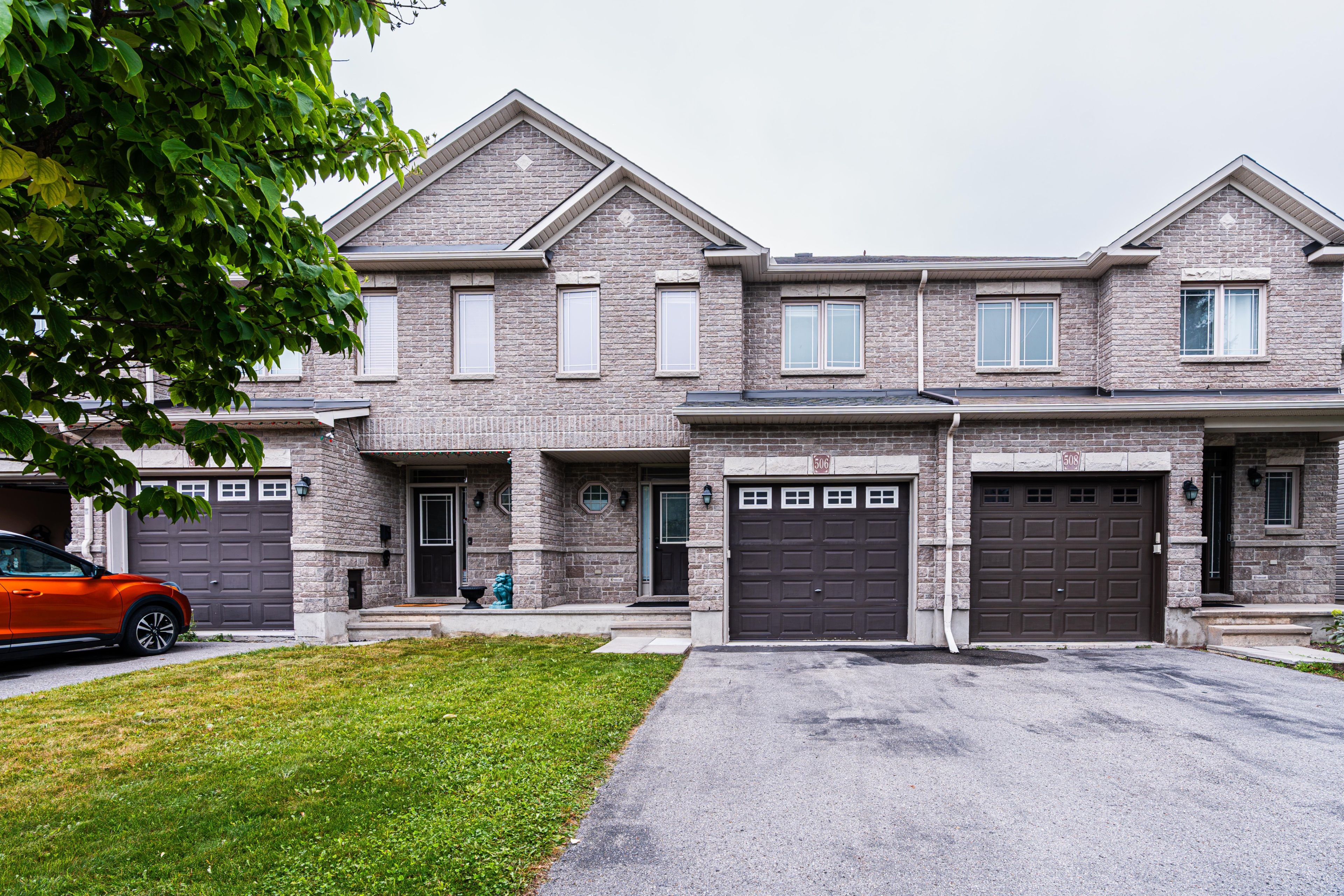 506 Pepperville Crescent, Kanata, On K2m 0e3