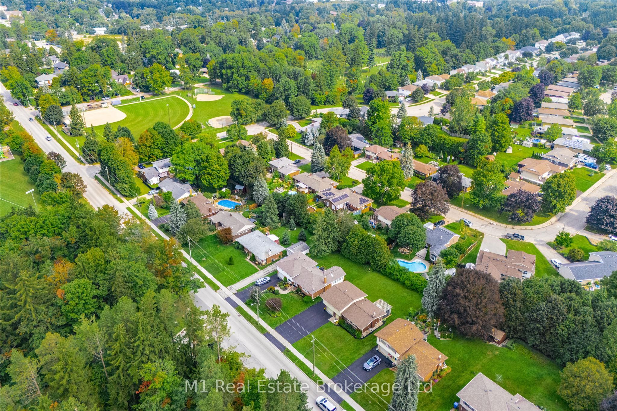 610 St David Street S, Centre Wellington, On N1m 2l9