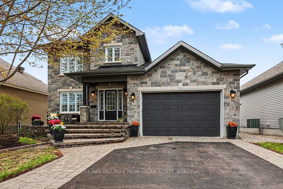 26 Honore Crescent, The Nation, On K0a 2m0