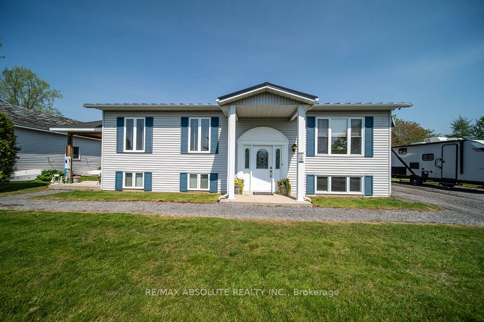 38 Duchesse Crescent, Russell, On K0a 2m0