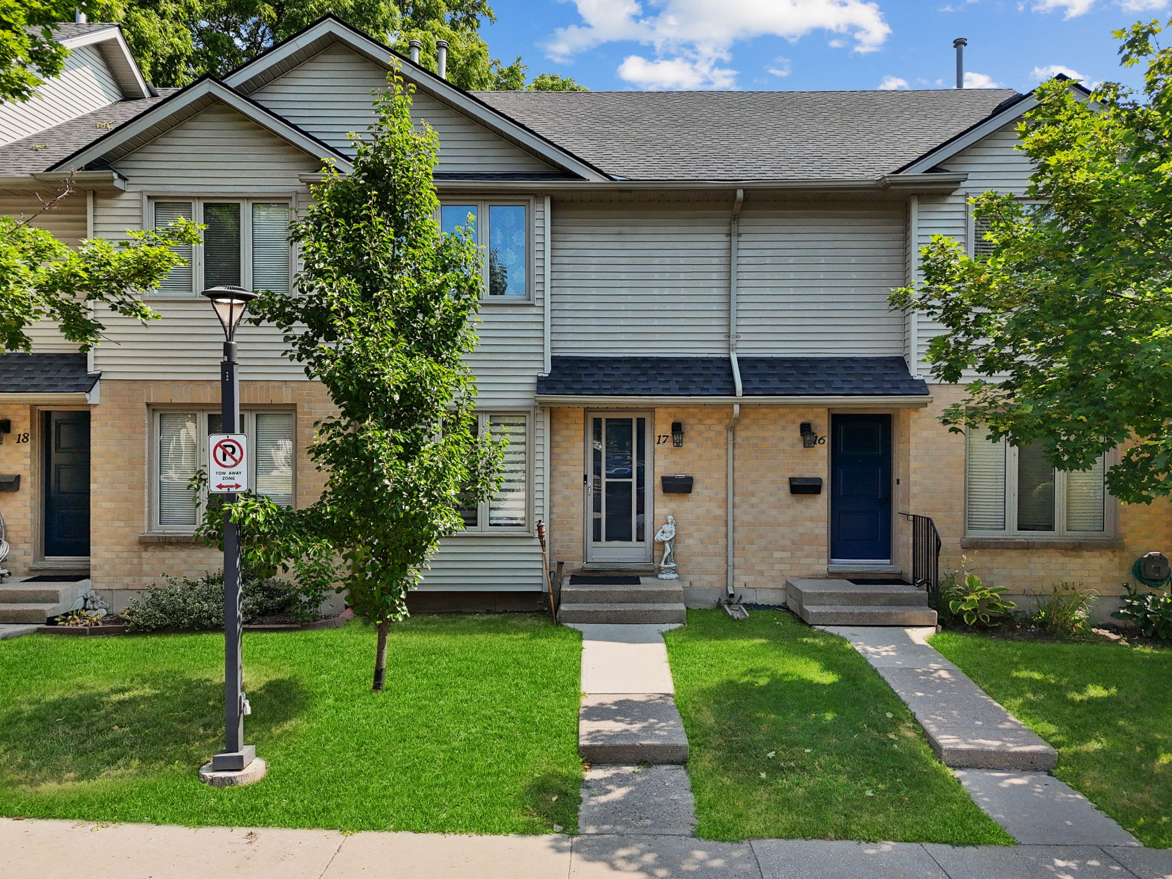925 Lawson Road 17, London North, On N6g 4x3