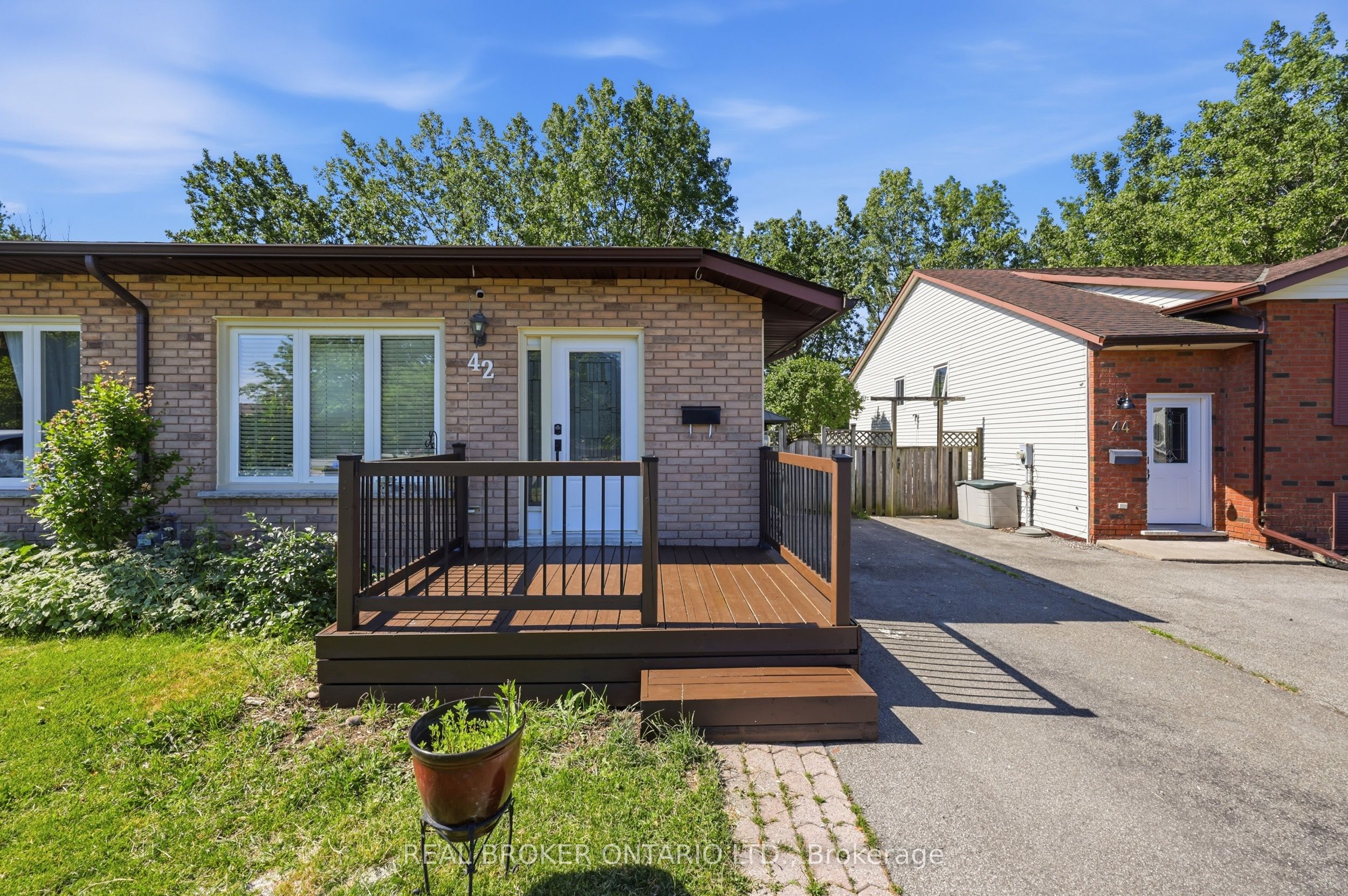 42 Terrace Avenue, Welland, On L3c 2c4